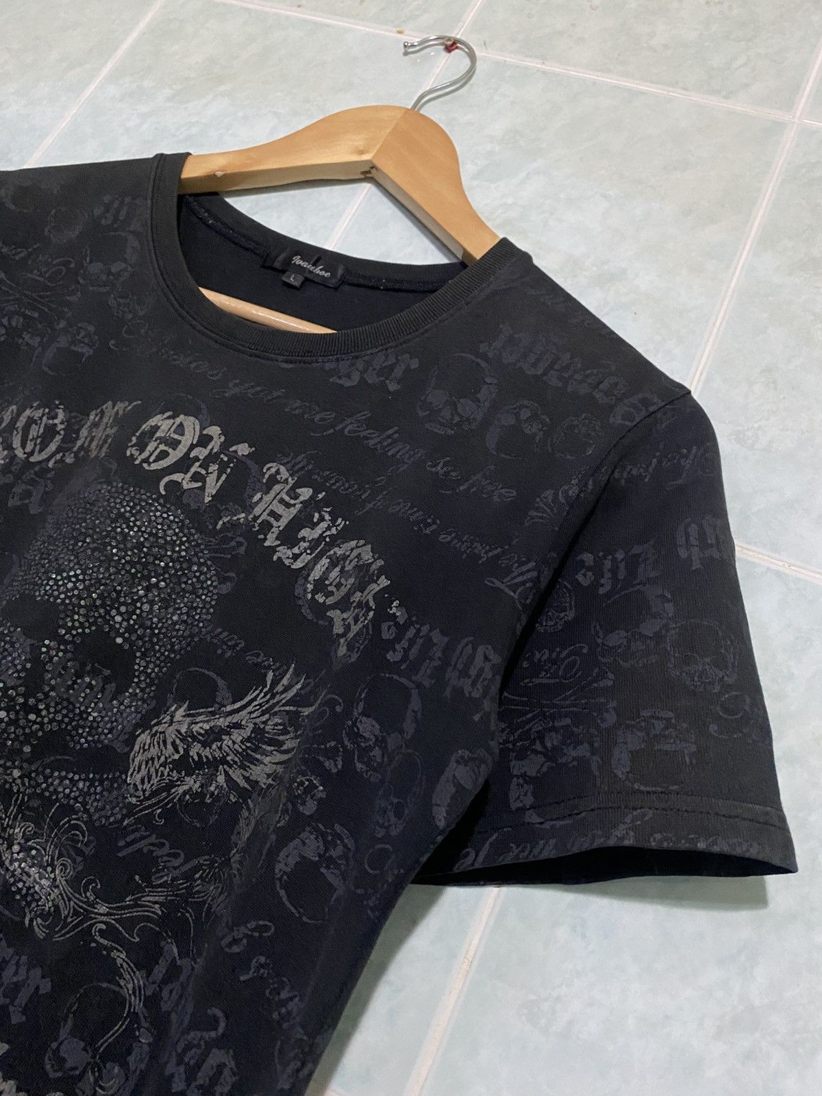 Japanese Brand Japan Ivanhoe High Life Skull Overprint Gothic Style Tshirt Size US L / EU 52-54 / 3 - 4 Thumbnail