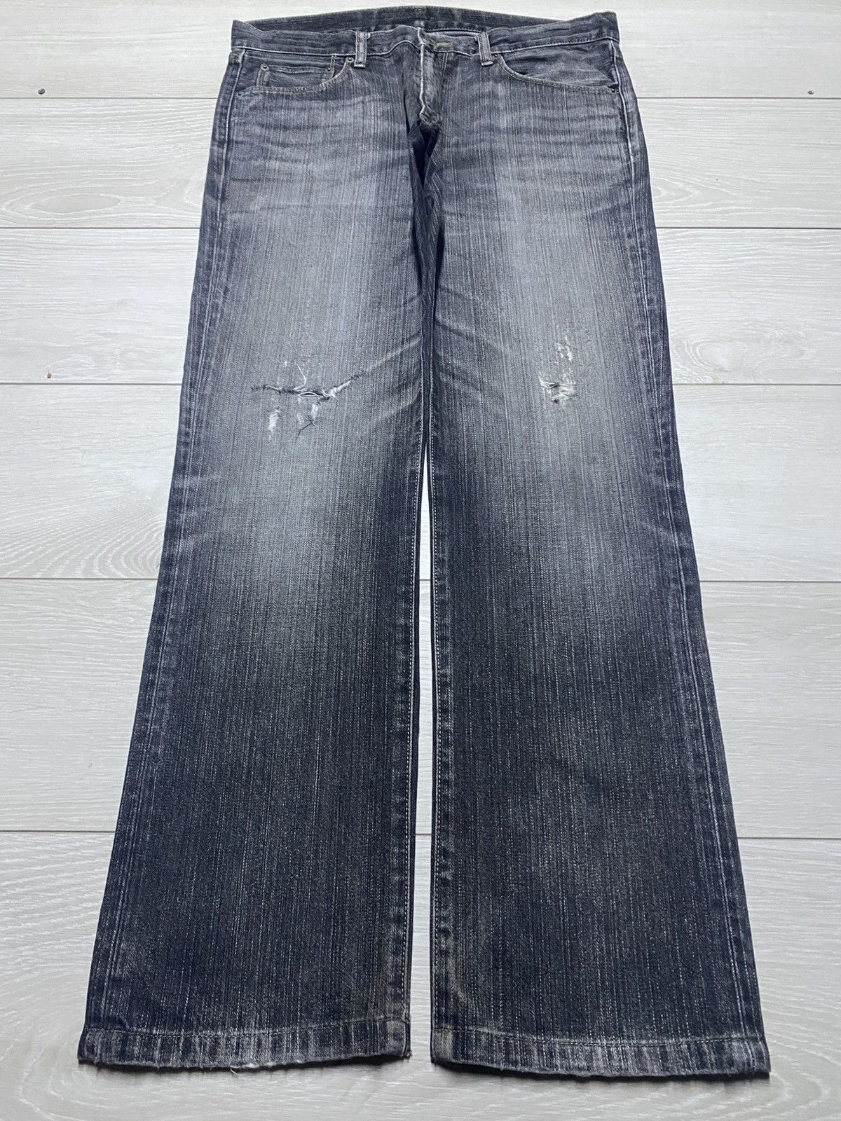 Undercover × Uniqlo Vintage Uniqlo Broken Denim Fade Grey Wash Distressed Jeans Size US 34 / EU 50 - 1 Thumbnail