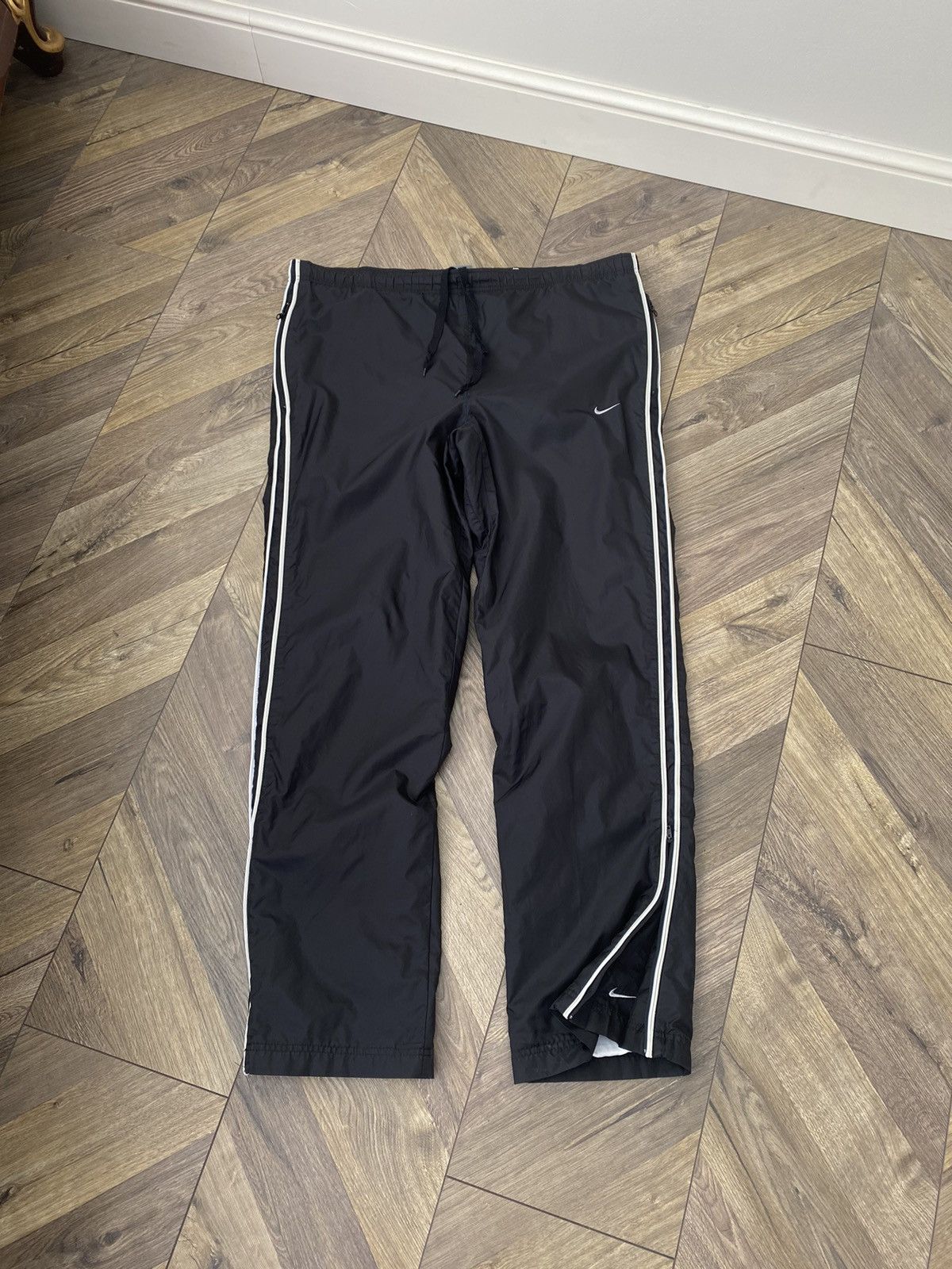 Nike × Vintage Vintage Nike Y2K Nylon Track Pants Double Swoosh Size US 34 / EU 50 - 1 Thumbnail