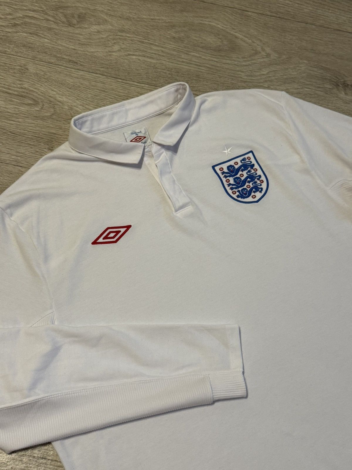 Umbro 🔷Vintage Umbro England 2010 Long sleeve Shirt🔷 Size US XL / EU 56 / 4 - 3 Thumbnail