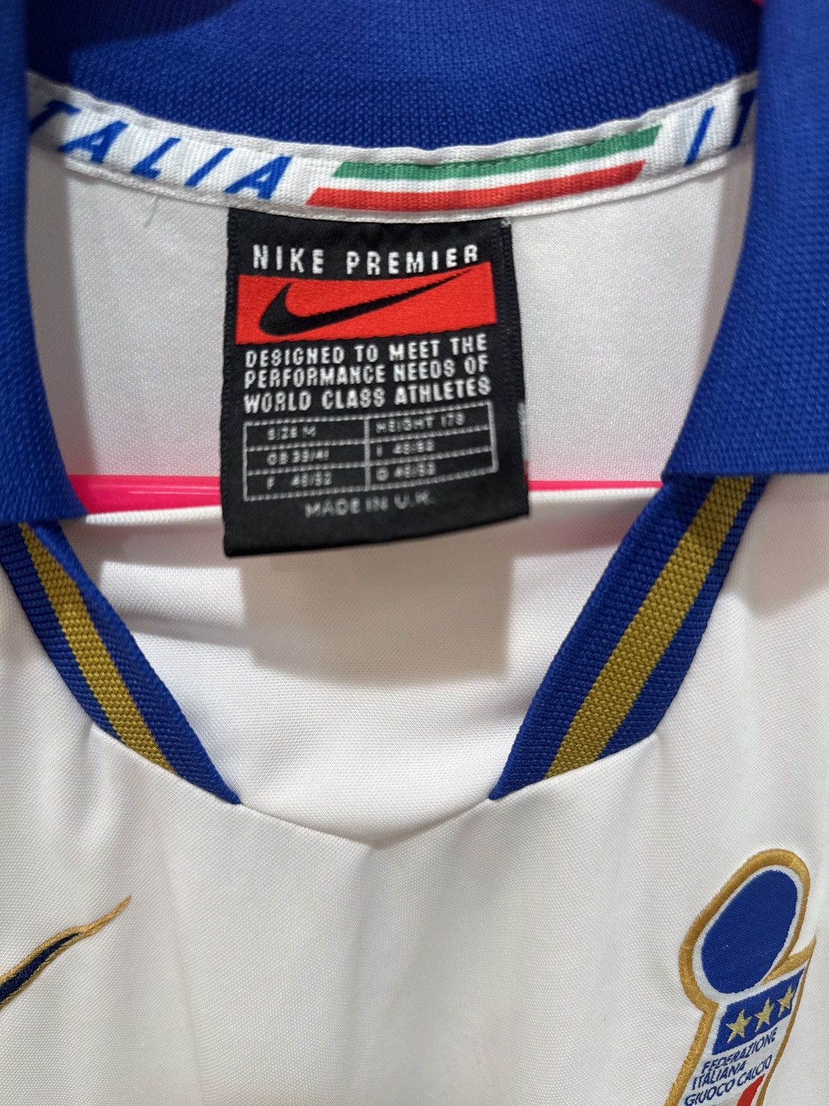 Nike 1996 Vintage Nike Premier Italy Away Jersey / Blokecore Size US M / EU 48-50 / 2 - 4 Thumbnail