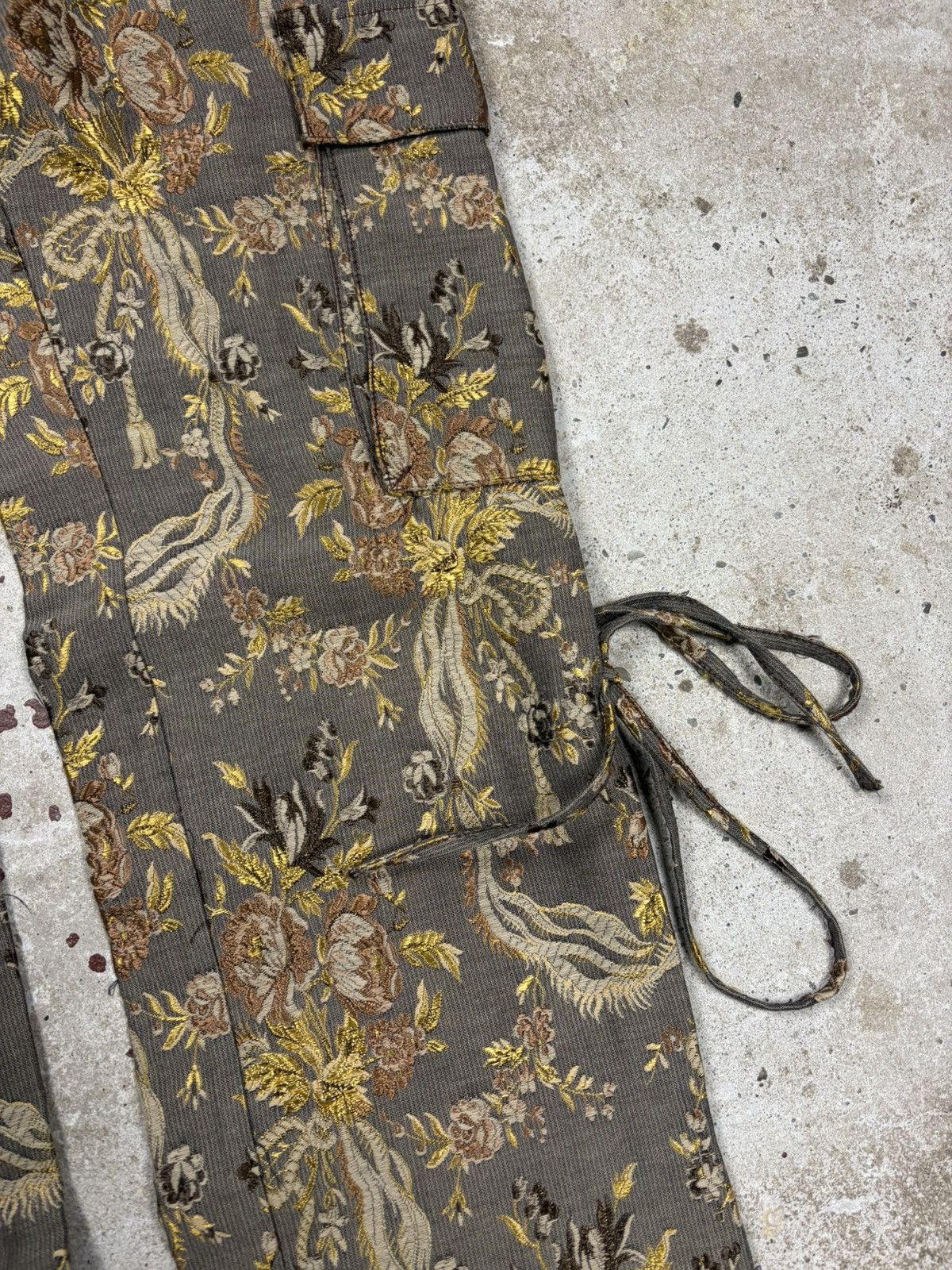 Roberto Cavalli Vintage 2000s Roberto Cavalli Class Floral Cargo Pants Size 30" / US 8 / IT 44 - 5 Thumbnail