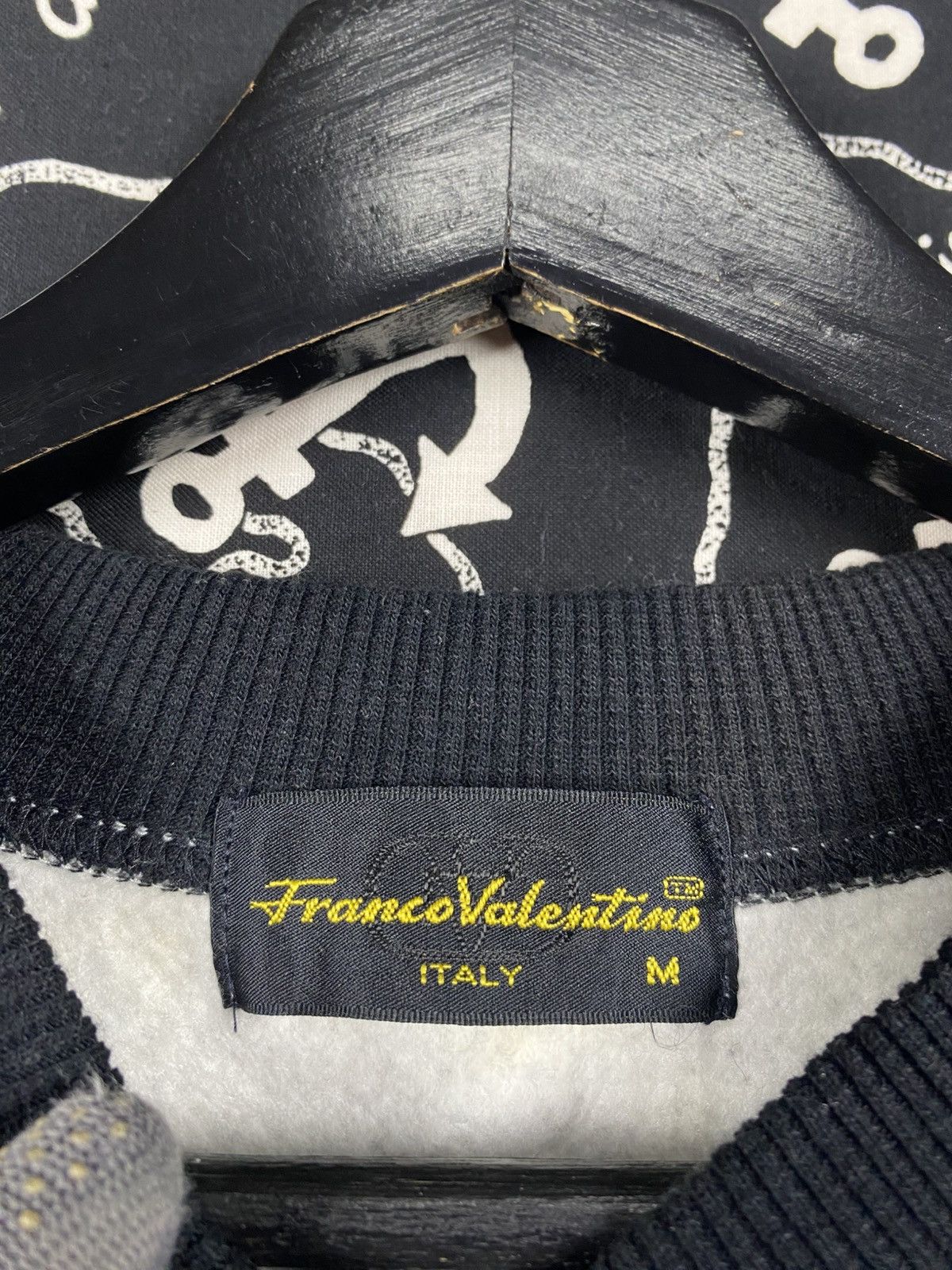 Japanese Brand Vintage Franco Valentino Italy Two-Tone Crewneck Sweatshirt Size US M / EU 48-50 / 2 - 8 Thumbnail