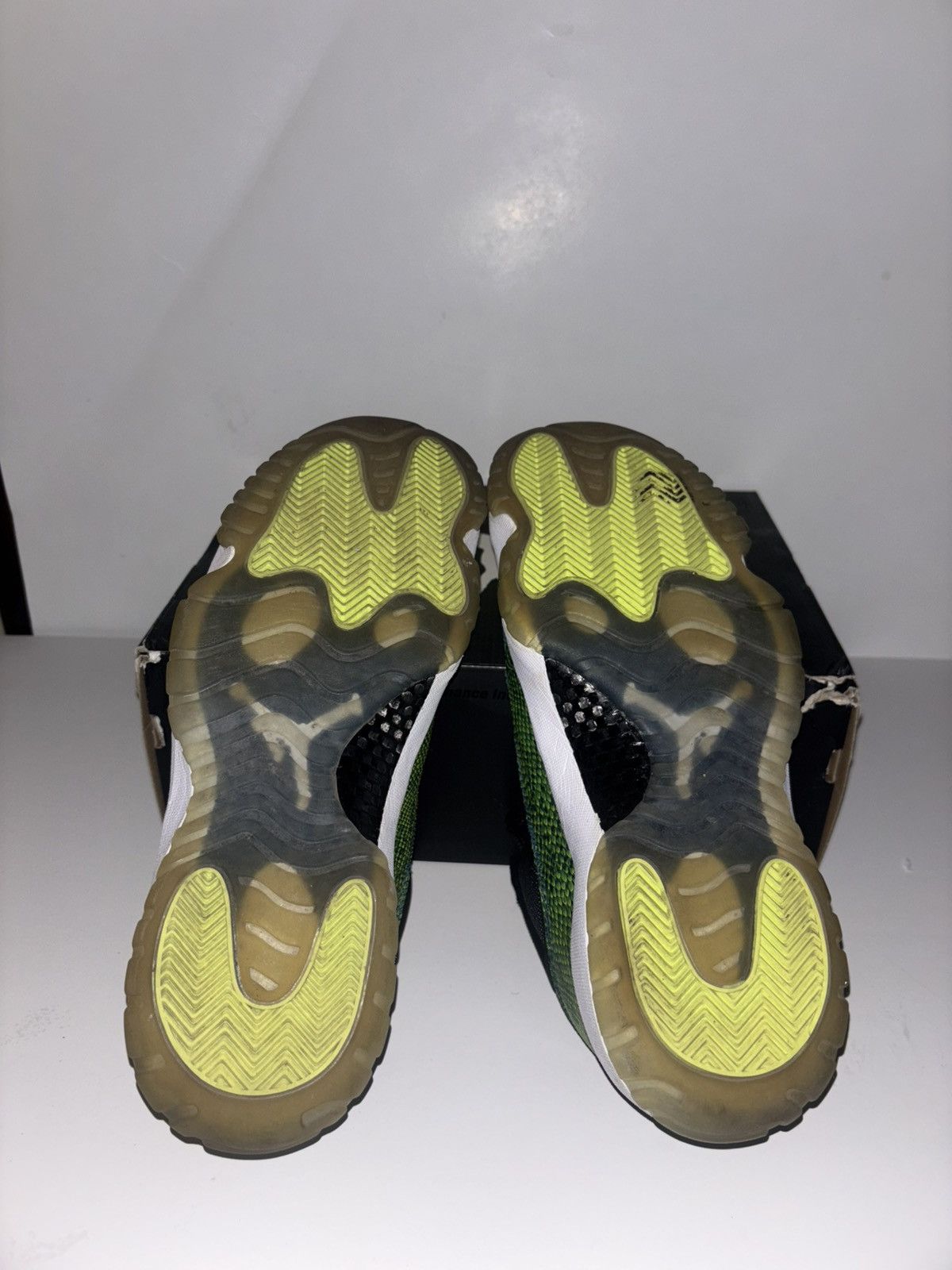 Jordan Brand Air Jordan 11 Retro Low ‘Snake’ Size US 11.5 / EU 44-45 - 6 Thumbnail