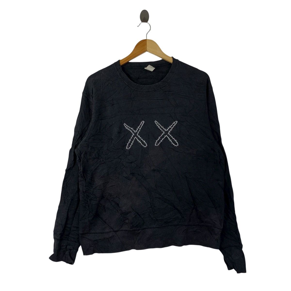 Kaws × Uniqlo Uniqlo x KAWS x Sesame Street Long Sleeve Shirt Black Size US L / EU 52-54 / 3 - 1 Thumbnail