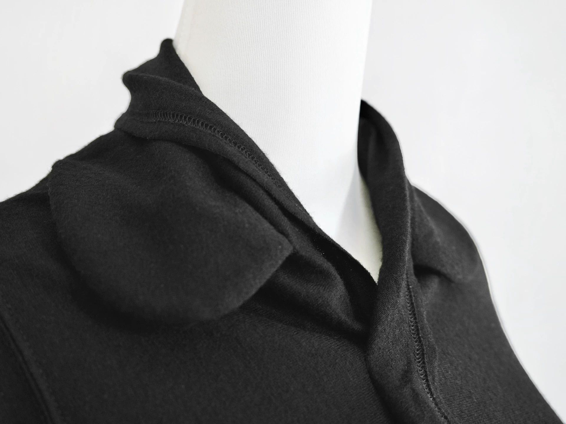 Comme des Garcons Comme des Garçons Main Line 2009 AW Irregular Wool Top Size XS / US 0-2 / IT 36-38 - 2 Thumbnail