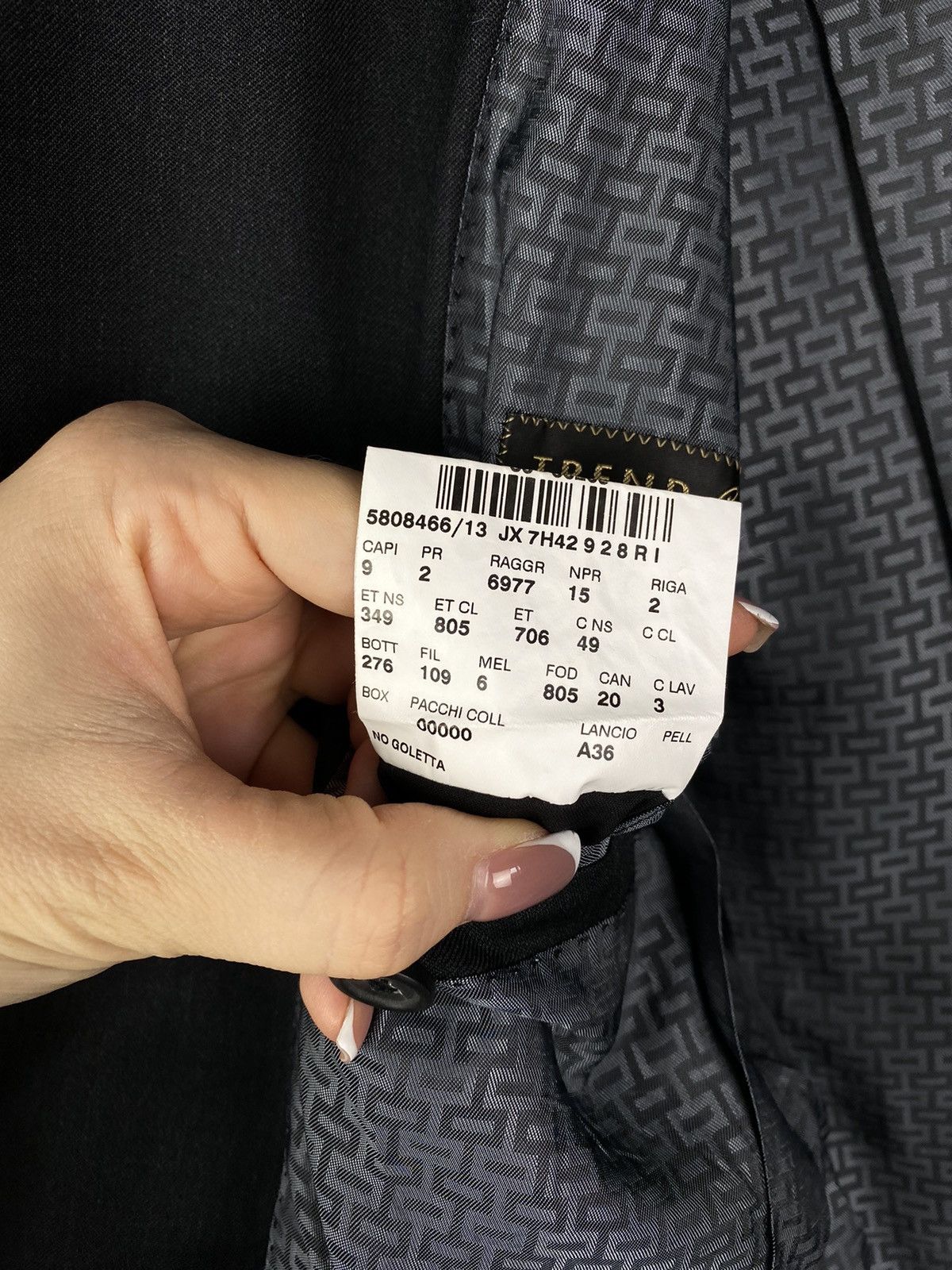 Corneliani Corneliani men’s virgin wool blazer jacket size 48 Size 38R - 22 Thumbnail