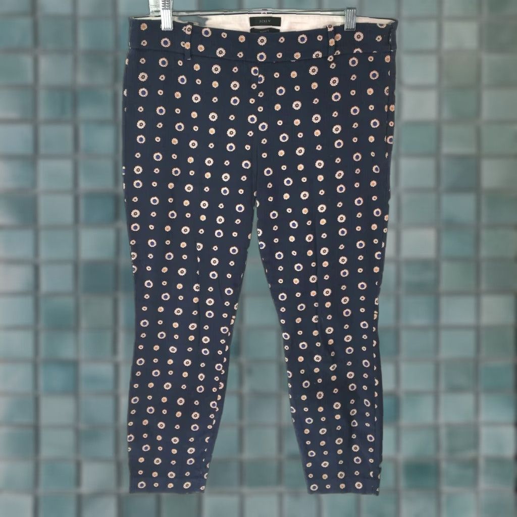 Vintage J.Crew Women's Mid Rise Casual Floral Capri Pants Size 8 Navy Blue Size 30" / US 8 / IT 44 - 1 Thumbnail