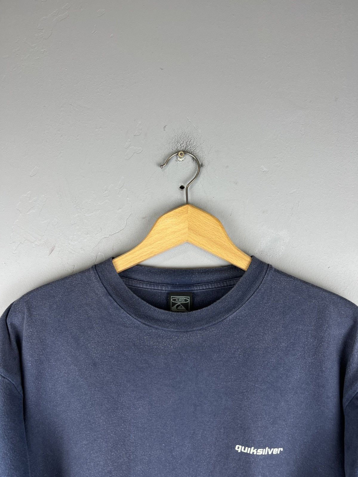 Quiksilver 90s Quicksilver distressed Surf rusty y2k tee Size US XL / EU 56 / 4 - 4 Thumbnail