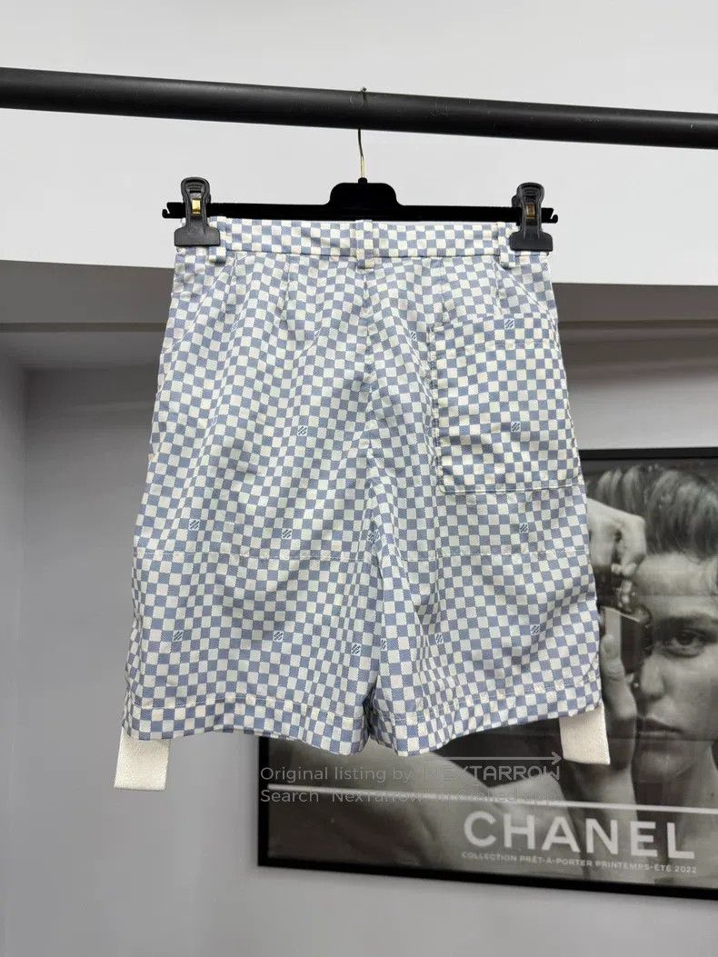Louis Vuitton Louis Vuitton White checkerboard shorts Size US 34 / EU 50 - 2 Thumbnail