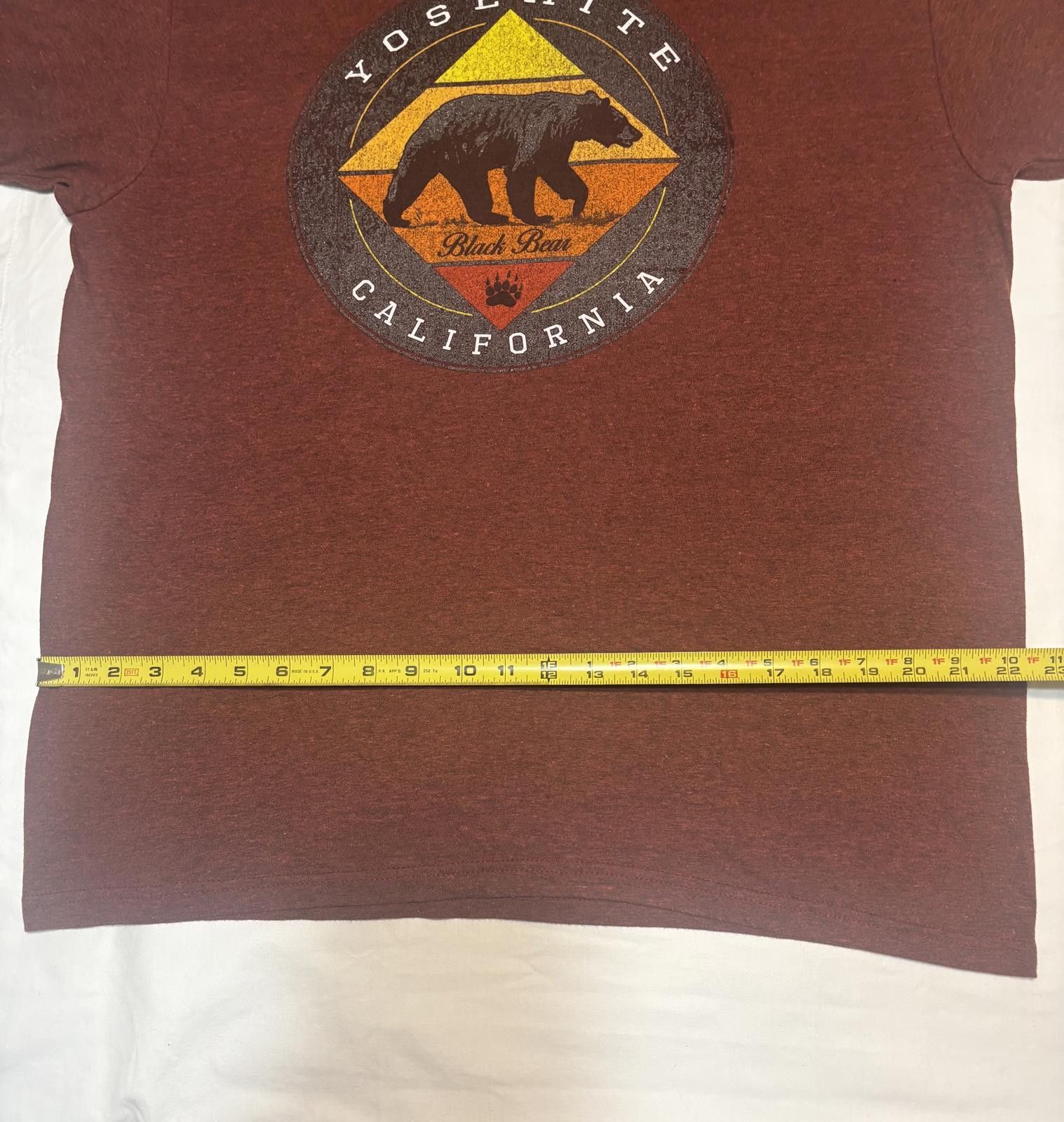 The Mountain Mountain Yosemite California Black Bear T-Shirt - XL Size US XL / EU 56 / 4 - 8 Thumbnail