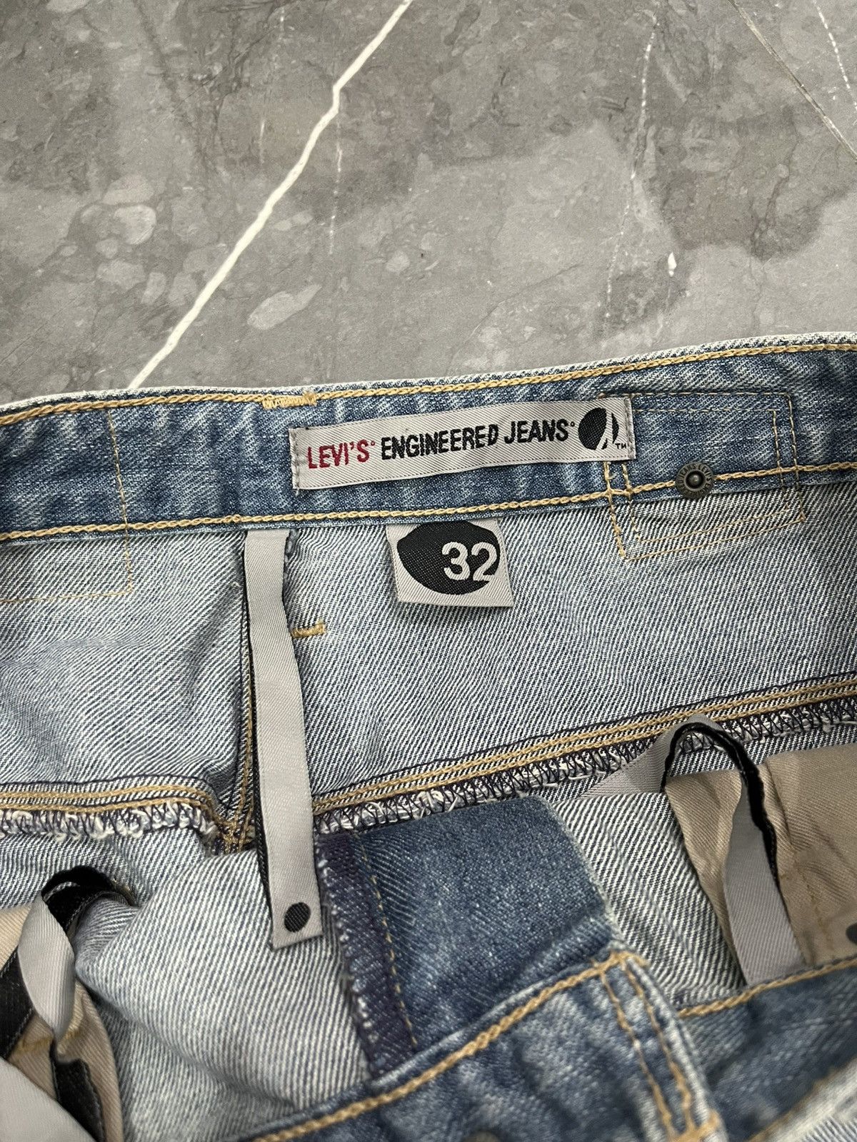 Levi's Levis engineered buckle back Size US 32 / EU 48 - 6 Thumbnail