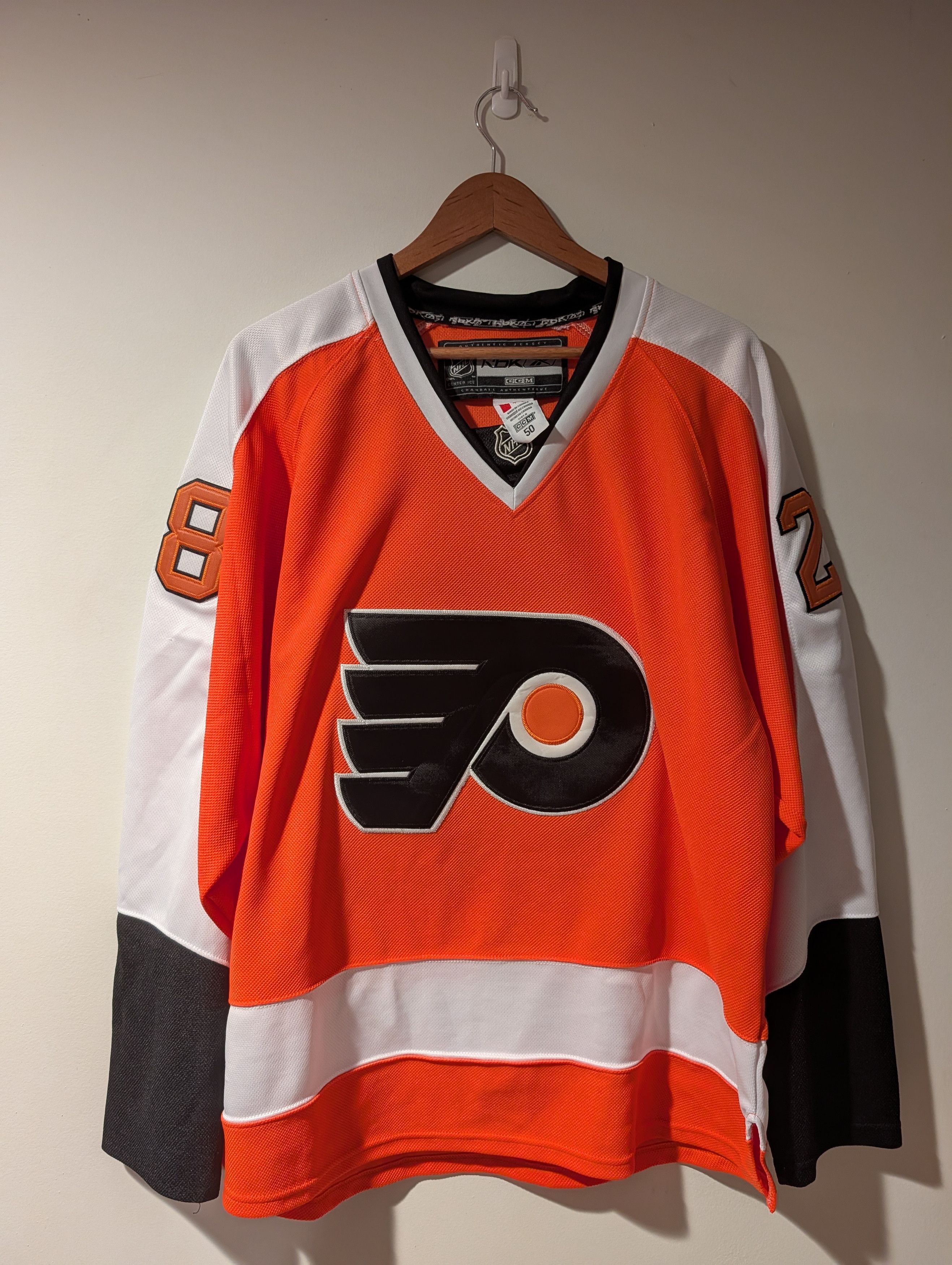 NHL Vintage Reebok CCM Philadelphia Flyers Giroux Hockey Jersey Size US XL / EU 56 / 4 - 5 Thumbnail