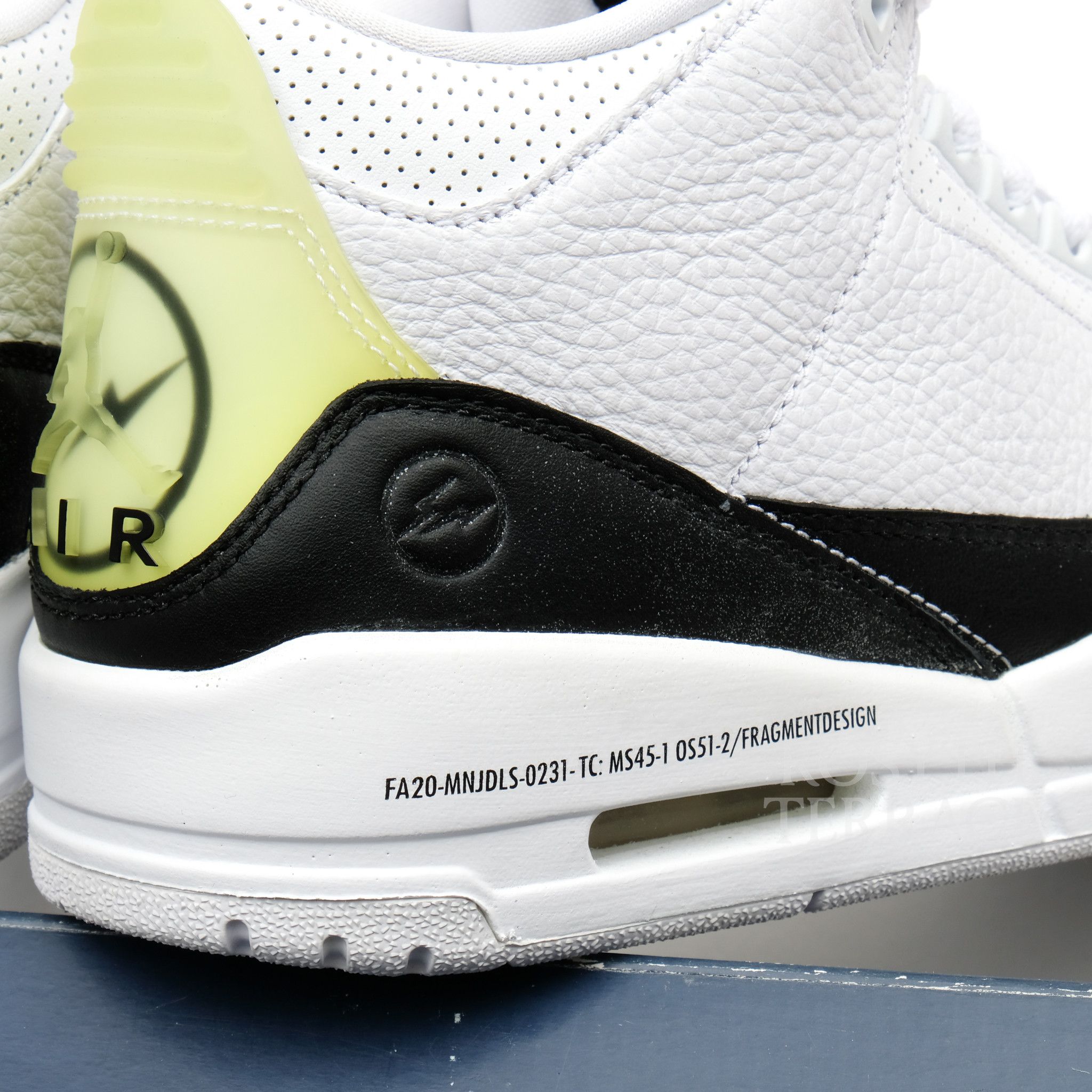 Fragment Design × Jordan Brand 【fragment x JORDAN / AIR JORDAN 3 RETRO SP / US9】 Size US 9 / EU 42 - 5 Thumbnail