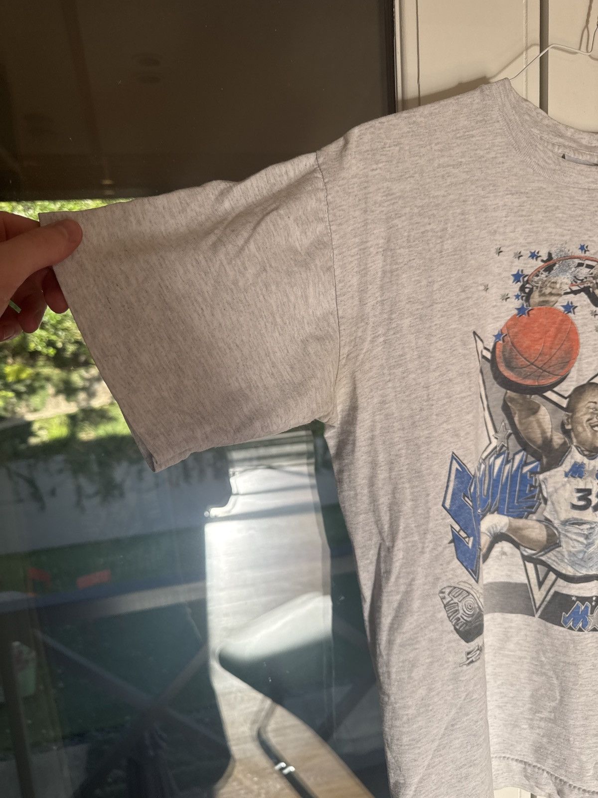 Vintage 90s Vintage Shaquille O’Neal Orlando Magic Graphic Tee Shirt Size US L / EU 52-54 / 3 - 7 Thumbnail