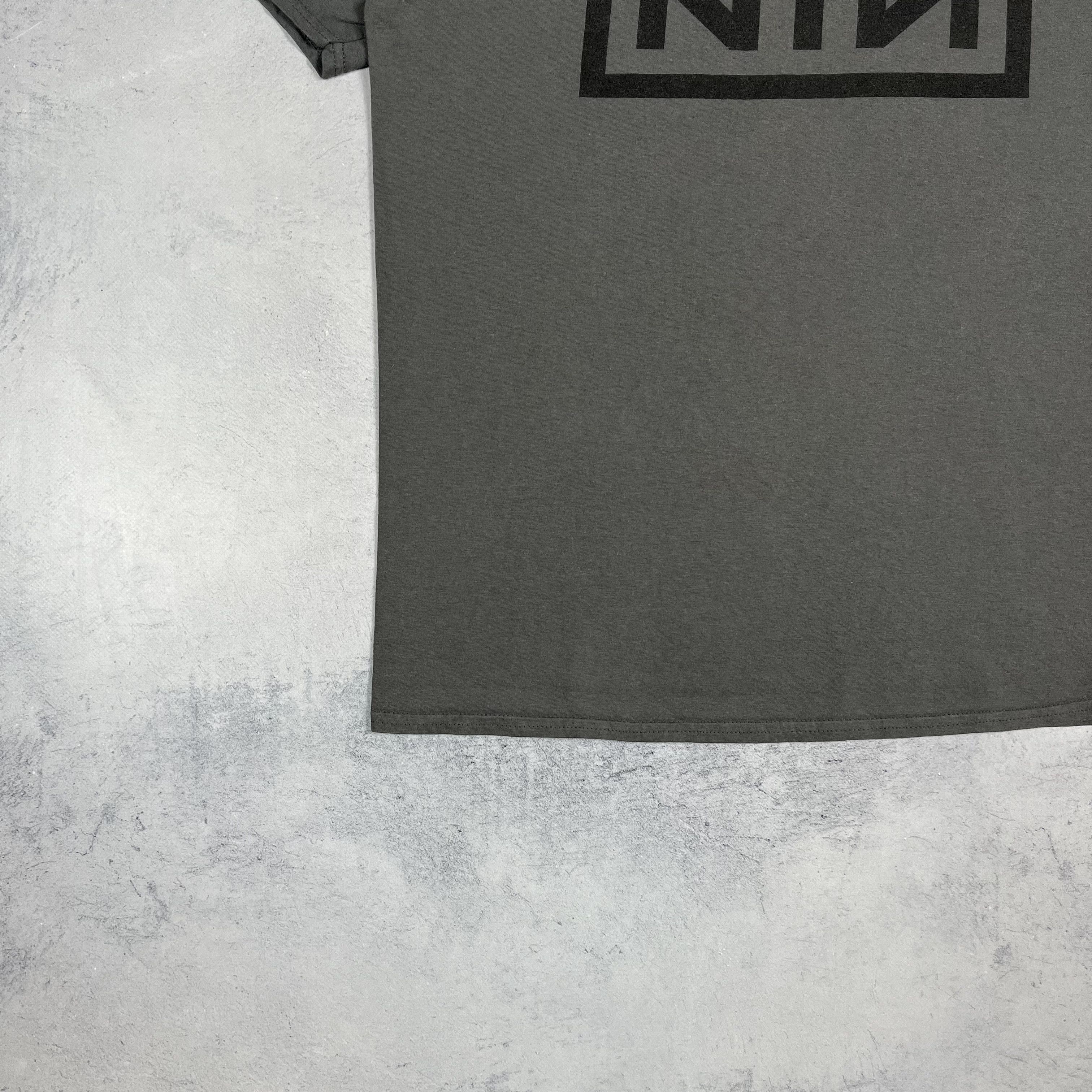 Band Tees Vintage Nine Inch Nails NIN Rock Band T Shirt 00’s Size US M / EU 48-50 / 2 - 6 Thumbnail
