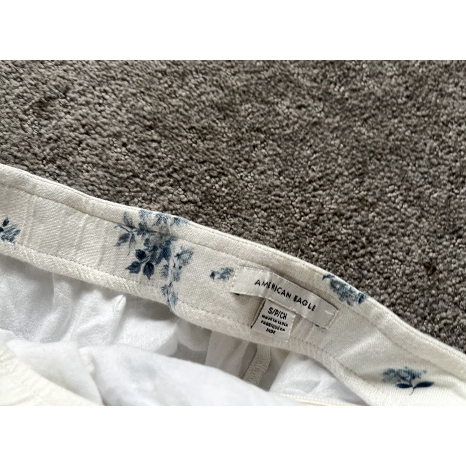 American Eagle Outfitters VINTAGE American Eagle Mini Skirt Women's Casual Summer Size Small S Linen Floral Blue Cream 90s Aloha Size 28" / US 6 / IT 42 - 4 Thumbnail