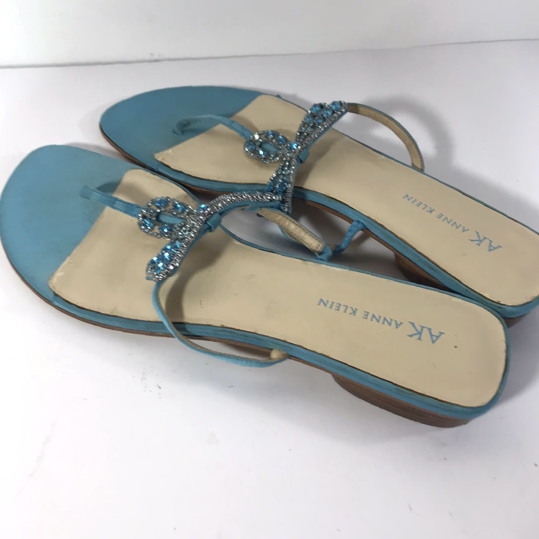 Anne Klein Anne Klein Blue Dragonfly Rhinestone T-Strap Flats Women’s Size 9M Summer Casual Size US 9 / IT 39 - 4 Thumbnail