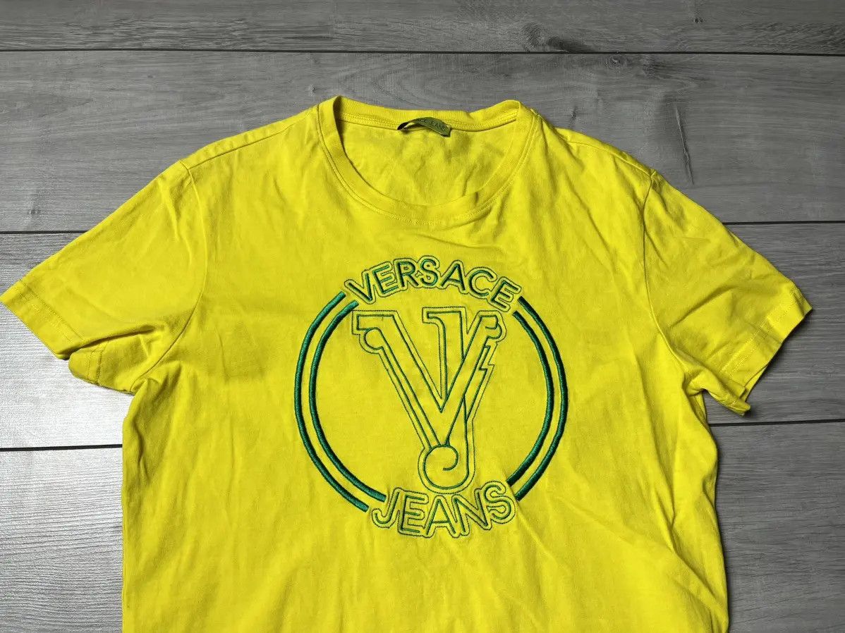 Versace Versace jeans T-shirt big logo size Small Size US S / EU 44-46 / 1 - 3 Thumbnail