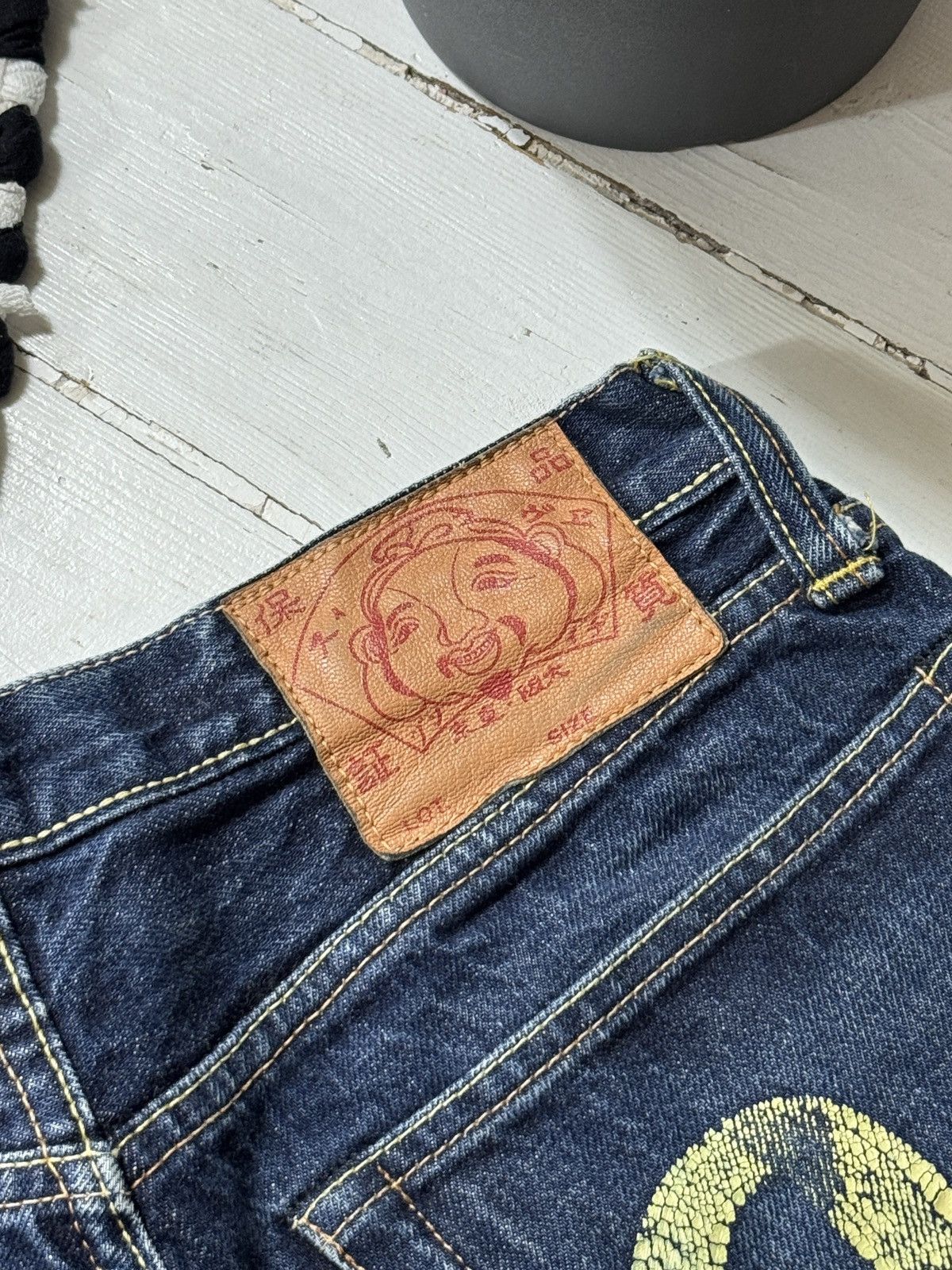 Evisu EVISU DAICOCK PAINTED DENIM SHORTS Size 28" / US 6 / IT 42 - 4 Thumbnail