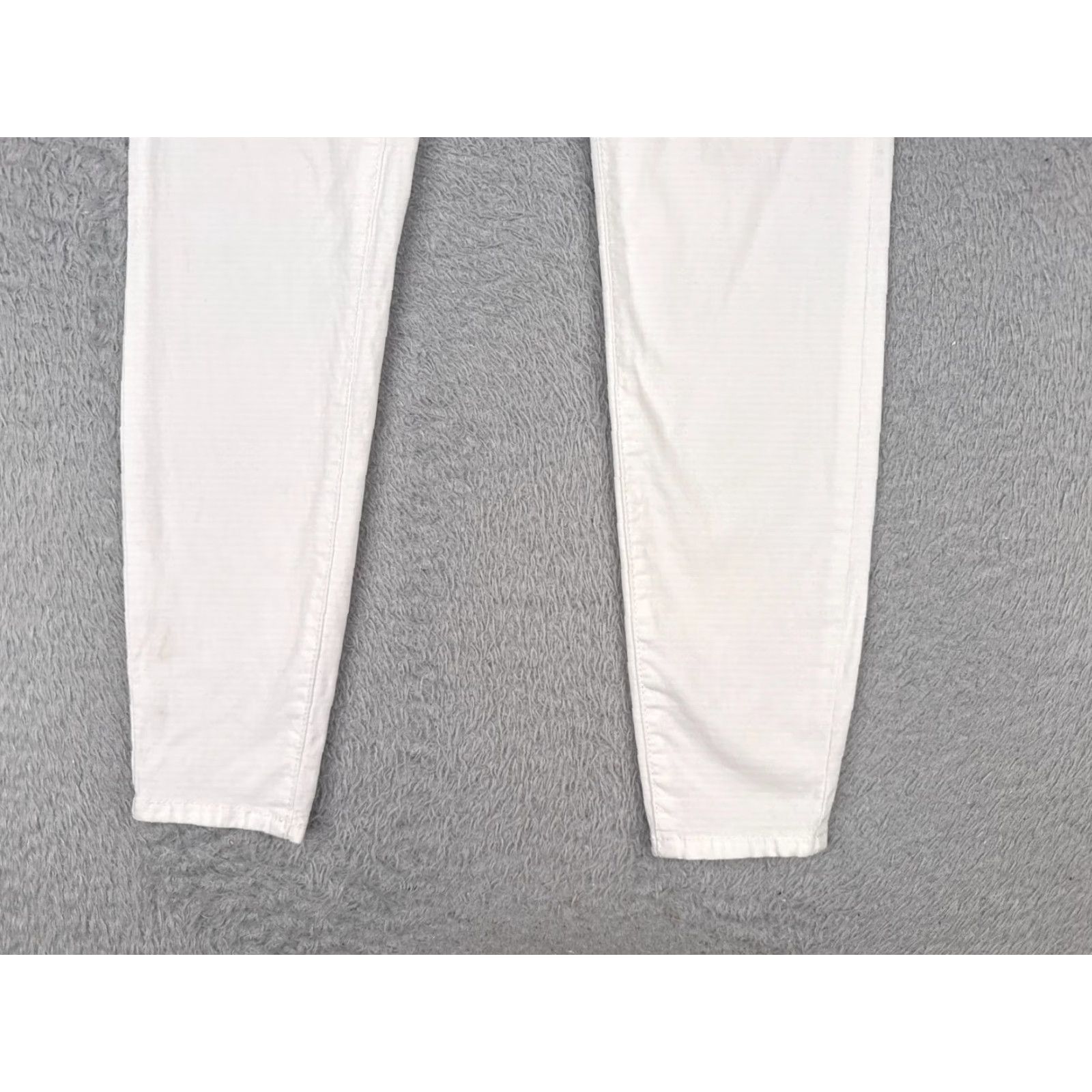 Vintage SO Jeans Juniors White Denim Jegging Low Rise 26x29 5 Pocket Cotton Blend Stretch Women Jeans 90s American Designer Vintage No Size 27" / US 4 / IT 40 - 2 Thumbnail