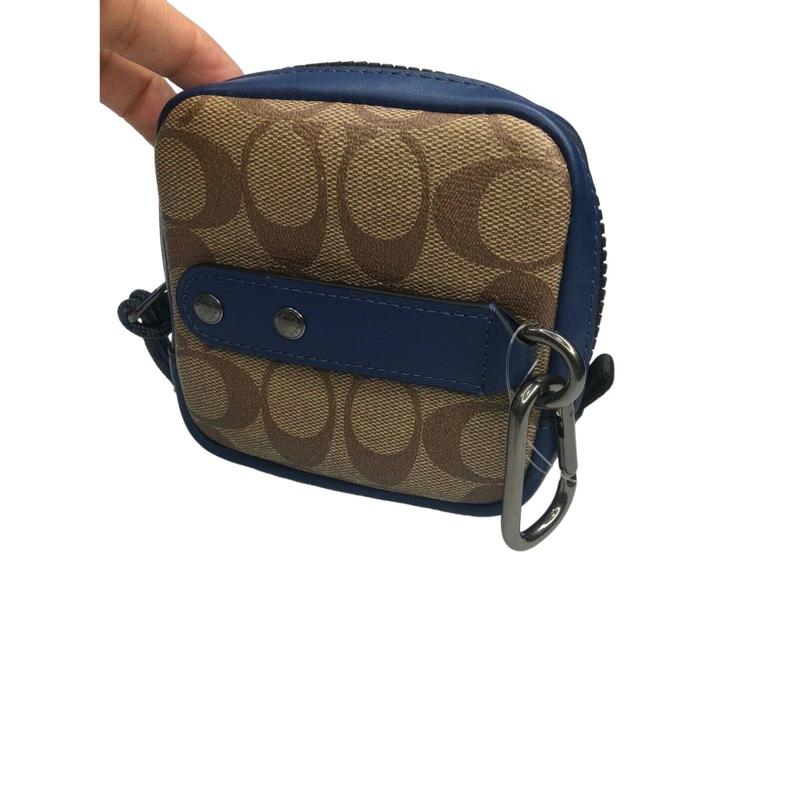 Coach Coach Disney X Square Hybrid Pouch With Dalmatian$150 Size ONE SIZE - 6 Thumbnail