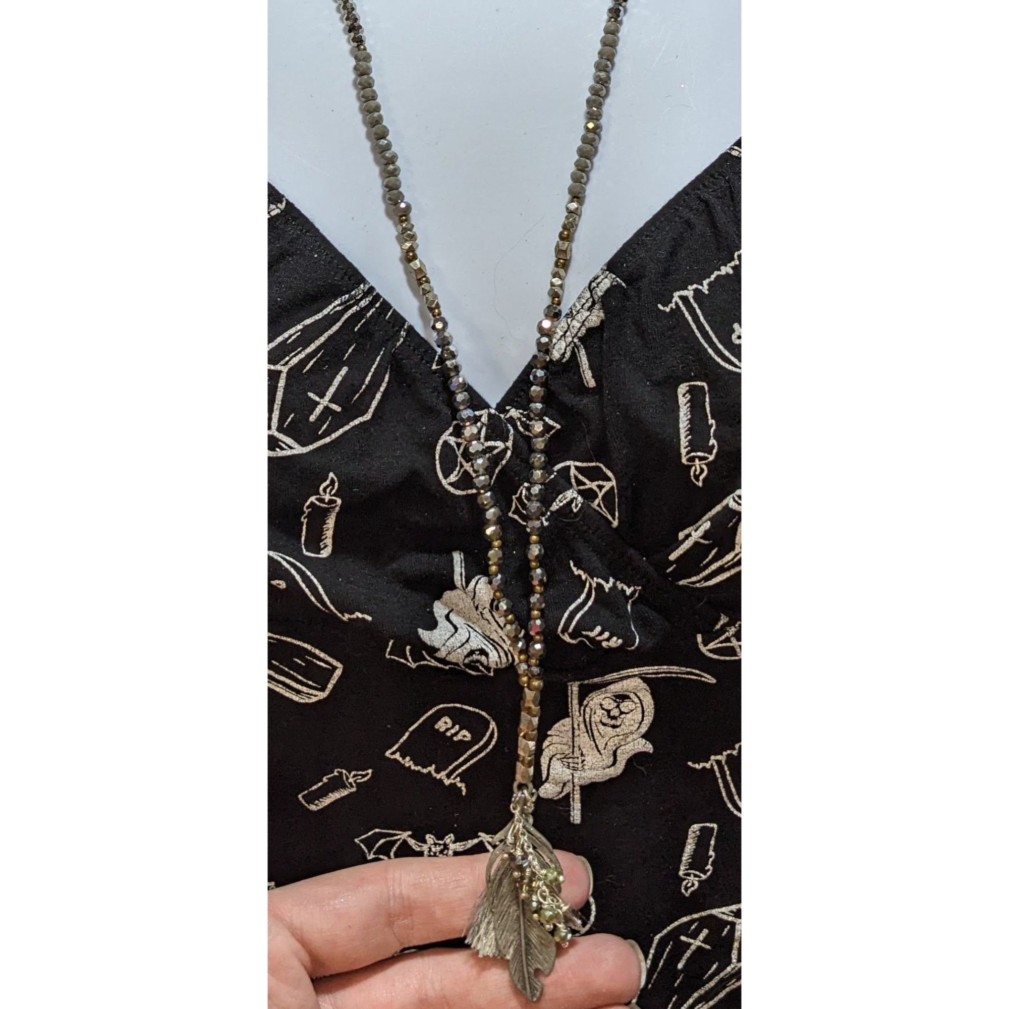 Other Bohemian Sparkly Beaded Necklace With Metal Feather Pendant Size ONE SIZE - 5 Thumbnail