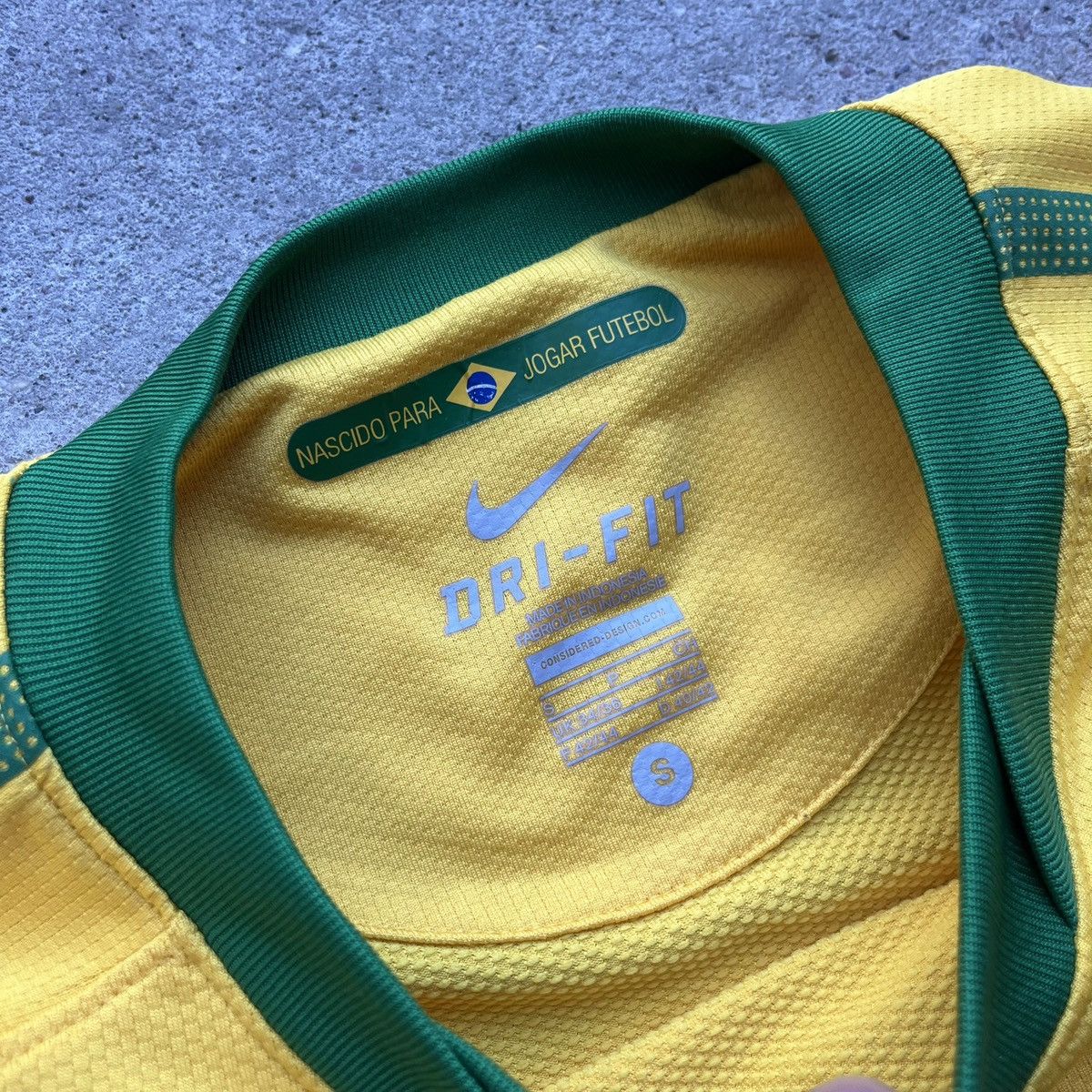Nike Nike Home 2010-2011 Jersey yellow rare vintage Size US S / EU 44-46 / 1 - 6 Thumbnail