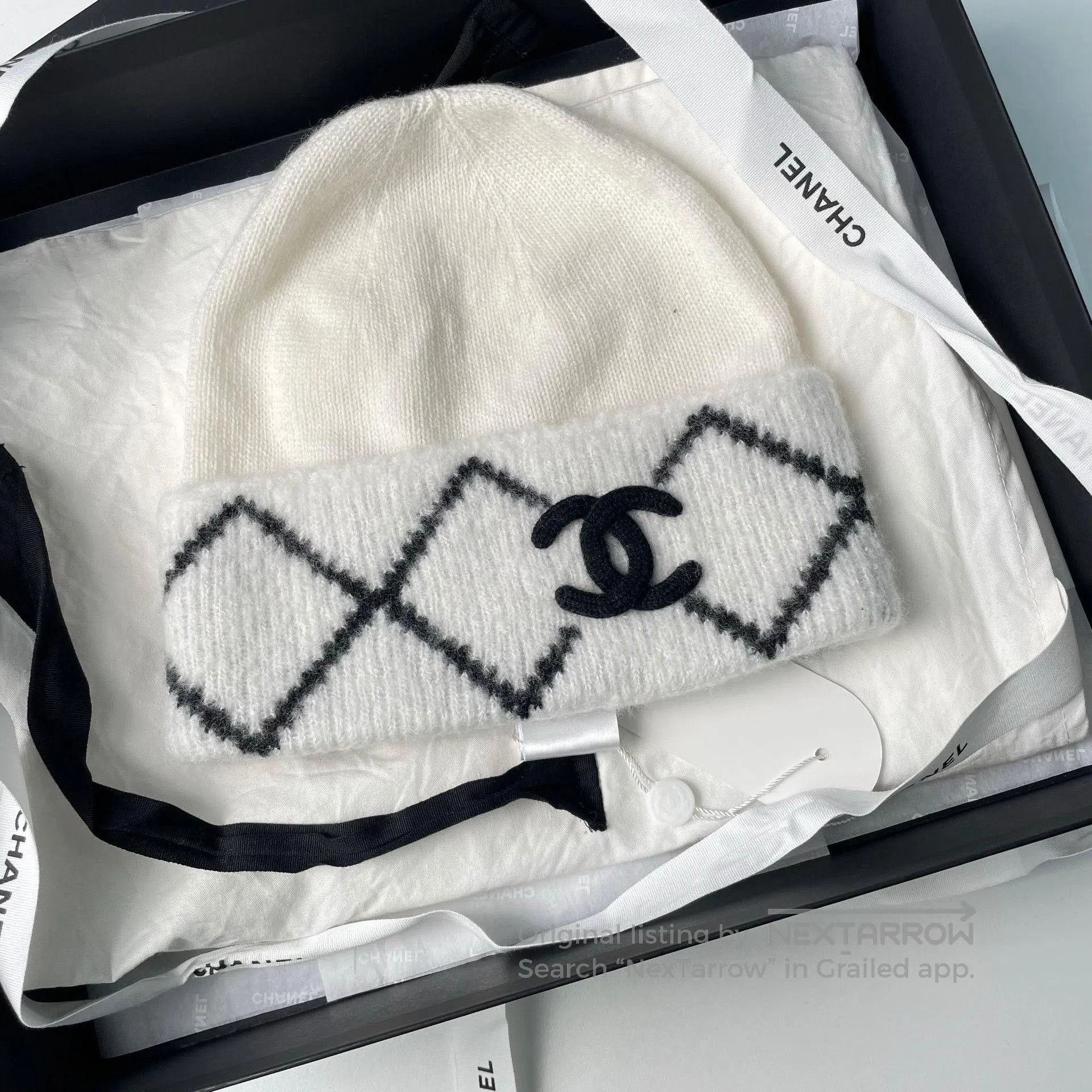 Chanel Chanel Black White Diamond Double C Beanie. Size ONE SIZE - 1 Thumbnail