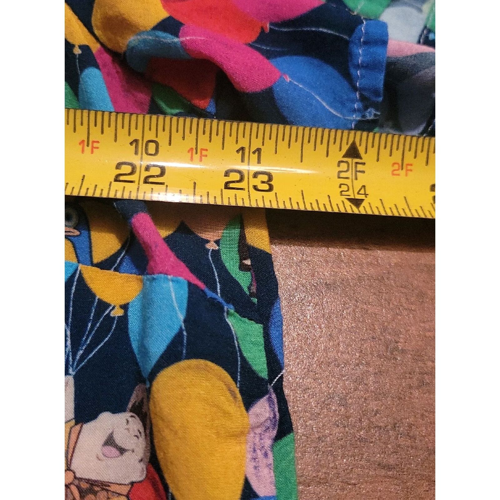 Disney Disney Pixar Her Universe UP Balloons Shirt Size 2 Rayon Button Up Colorful Size XS / US 0-2 / IT 36-38 - 7 Thumbnail