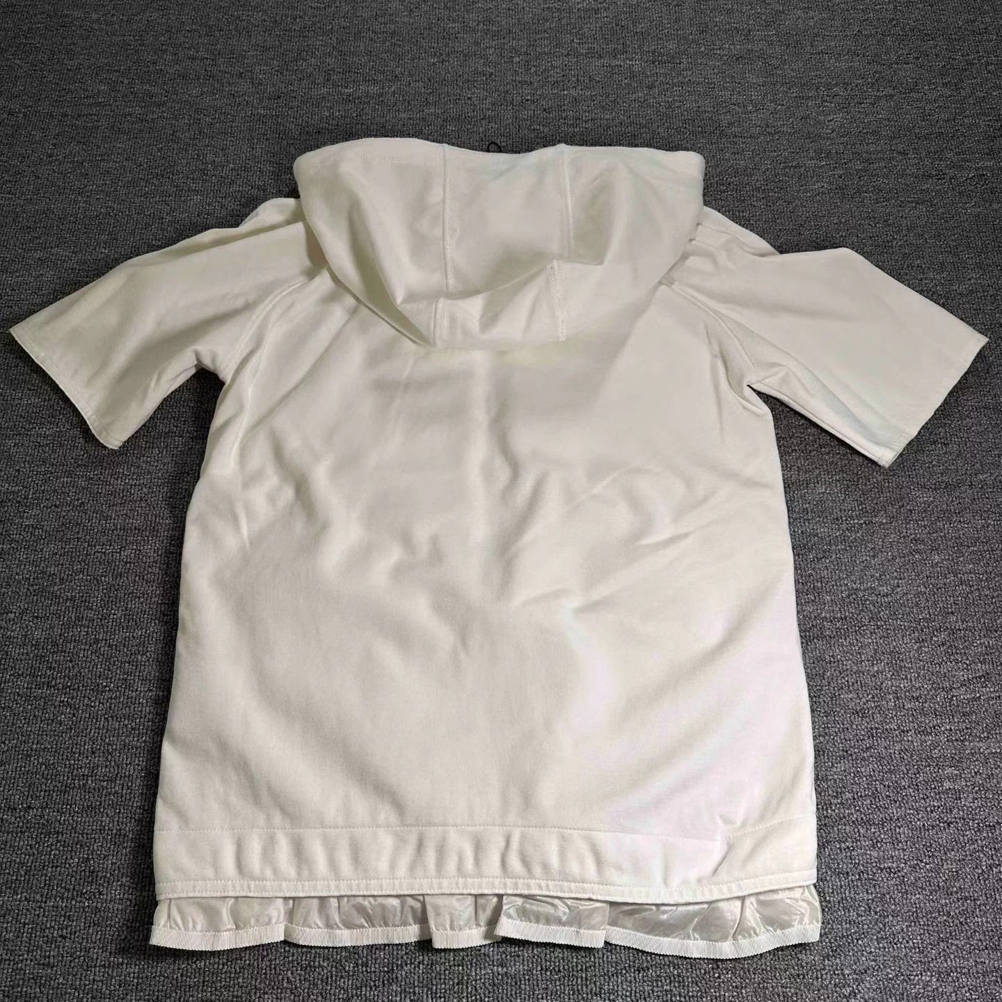 Moncler MONCLER down short-sleeve XS 99 New Size XS / US 0-2 / IT 36-38 - 2 Thumbnail