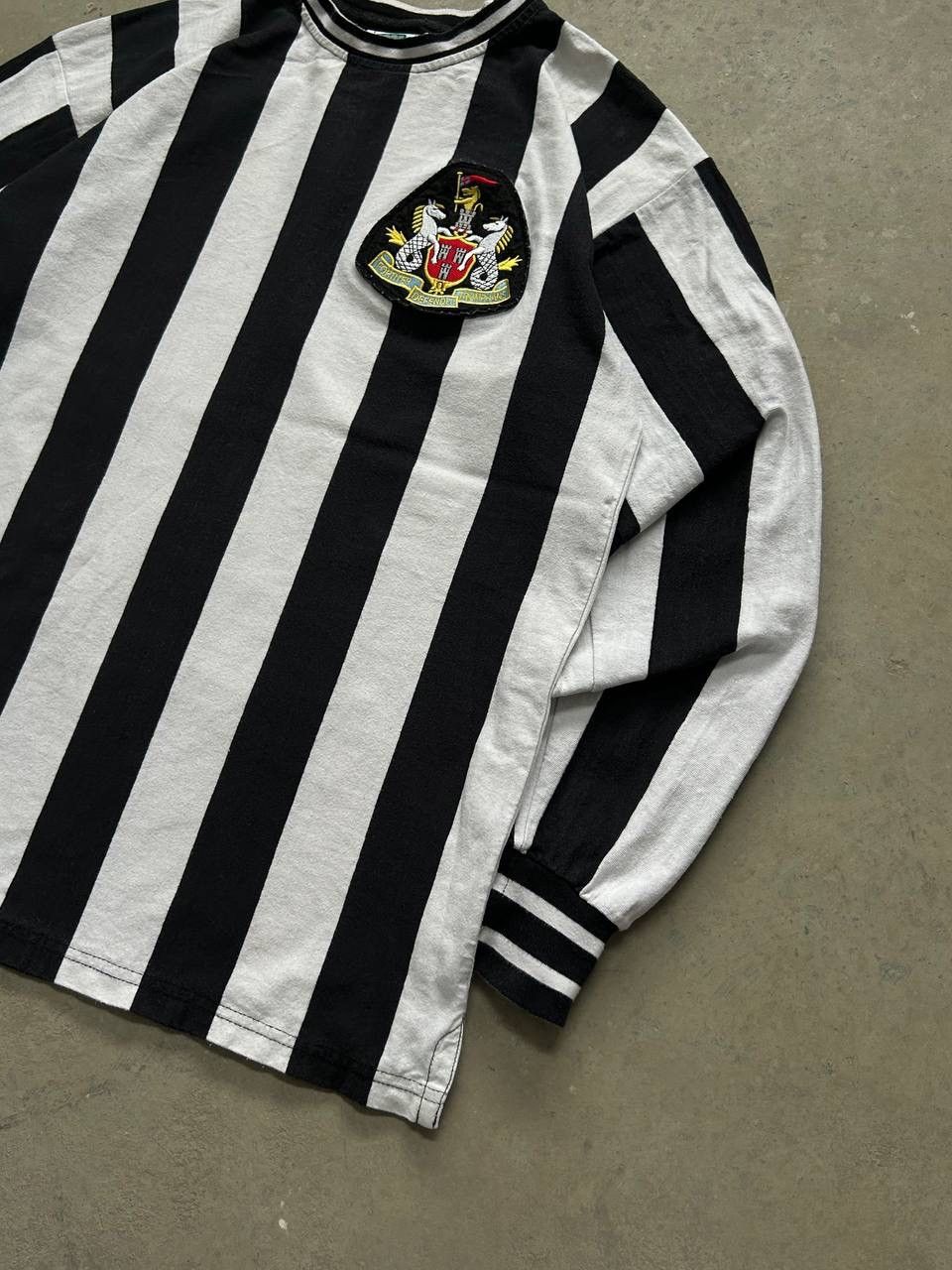 Vintage Vintage Newcastle United 1970 Soccer Retro Jersey Size US M / EU 48-50 / 2 - 5 Thumbnail