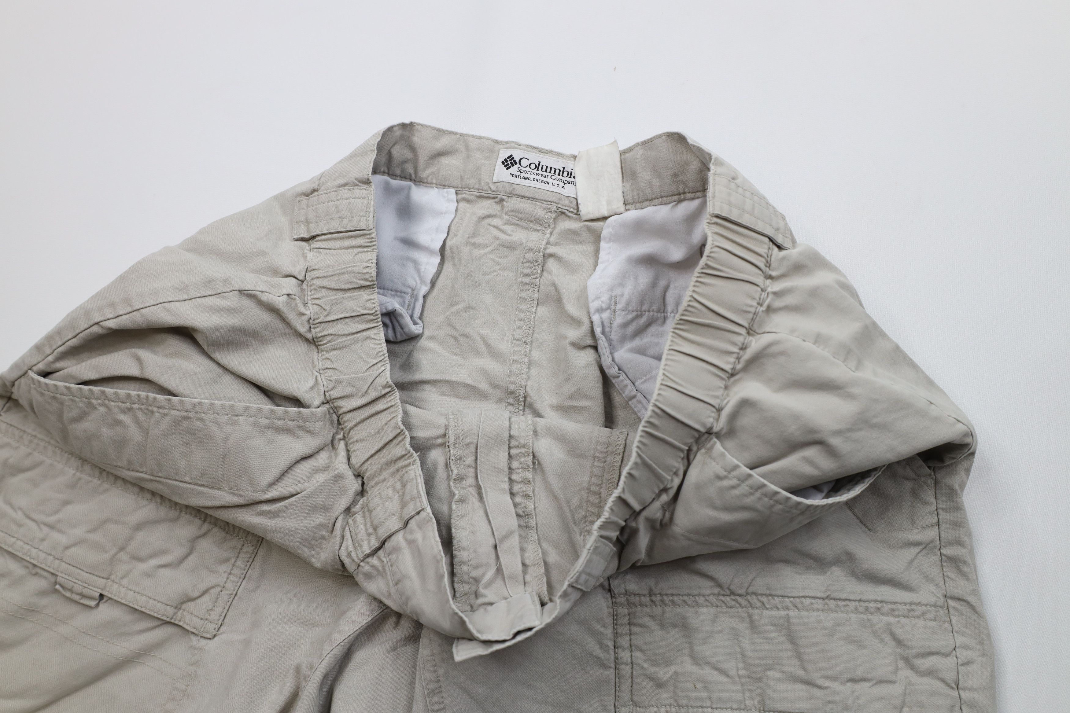 Columbia Vintage 90s Columbia Spell Out Above Knee Cargo Shorts Beige Size US 34 / EU 50 - 8 Thumbnail
