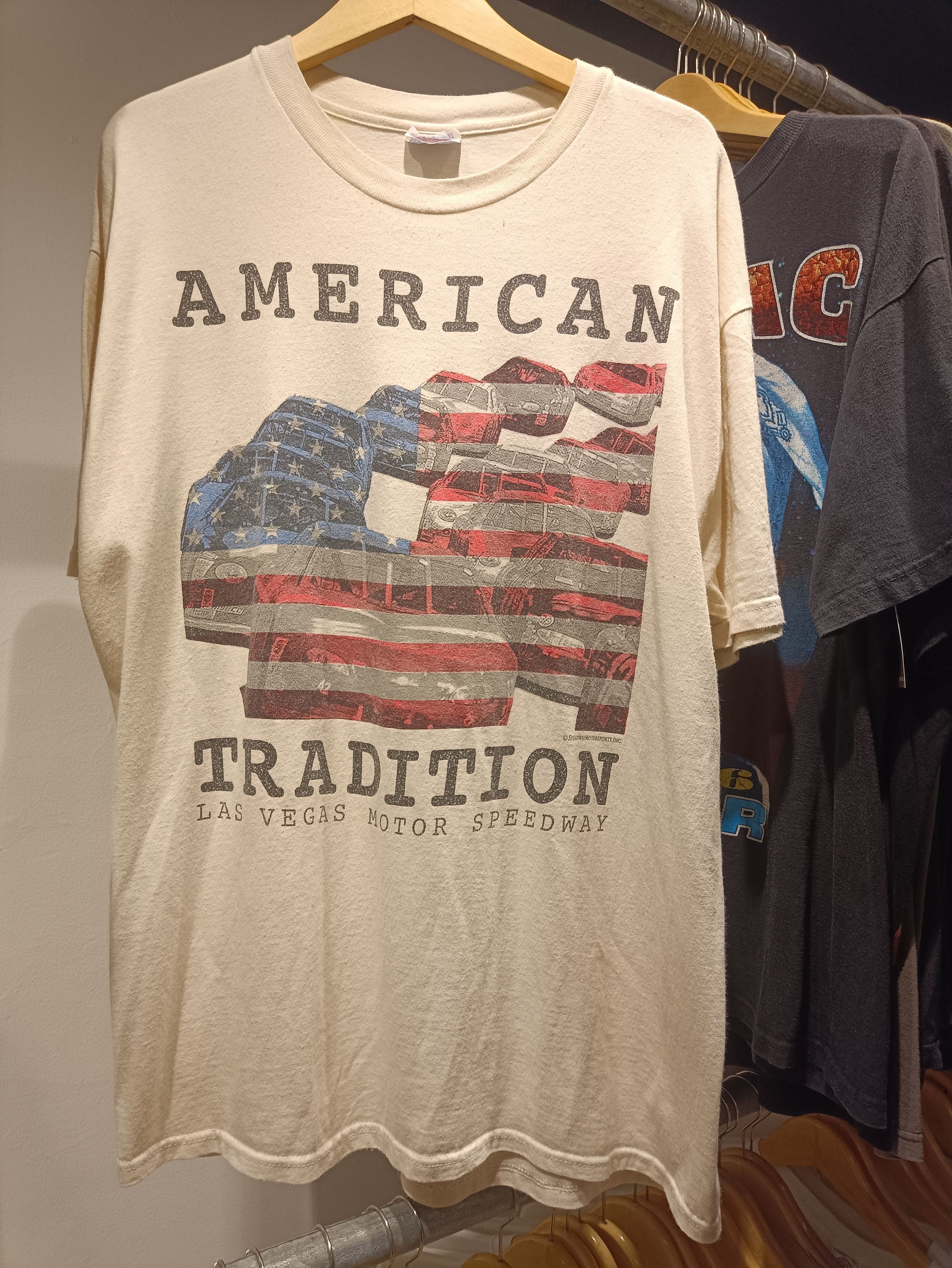 Vintage vintage American tradition las vegas motorway Size US XL / EU 56 / 4 - 1 Thumbnail