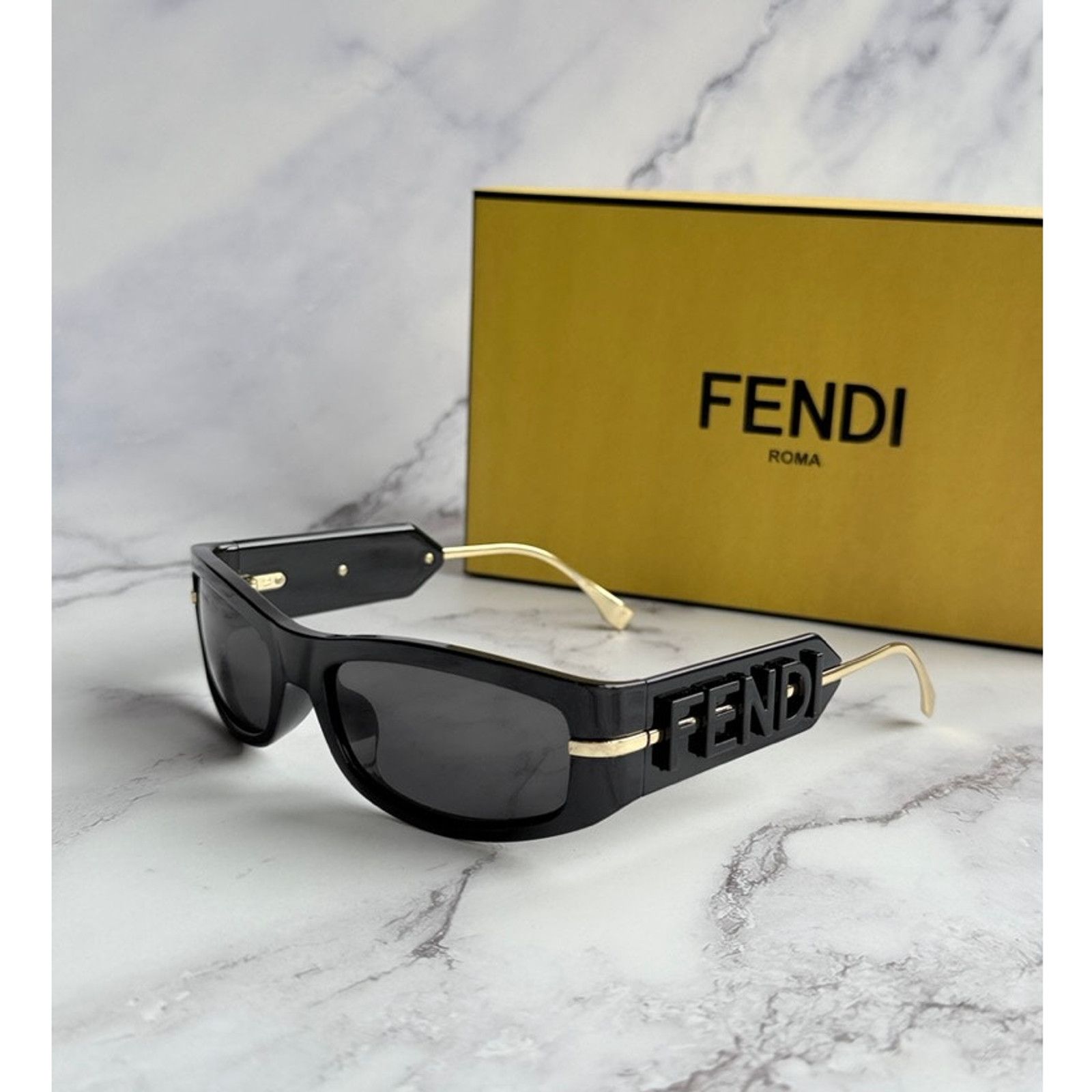 Fendi NEW Fendi FE40120I Fendigraphy Black Shield Sunglasses Size ONE SIZE - 3 Thumbnail