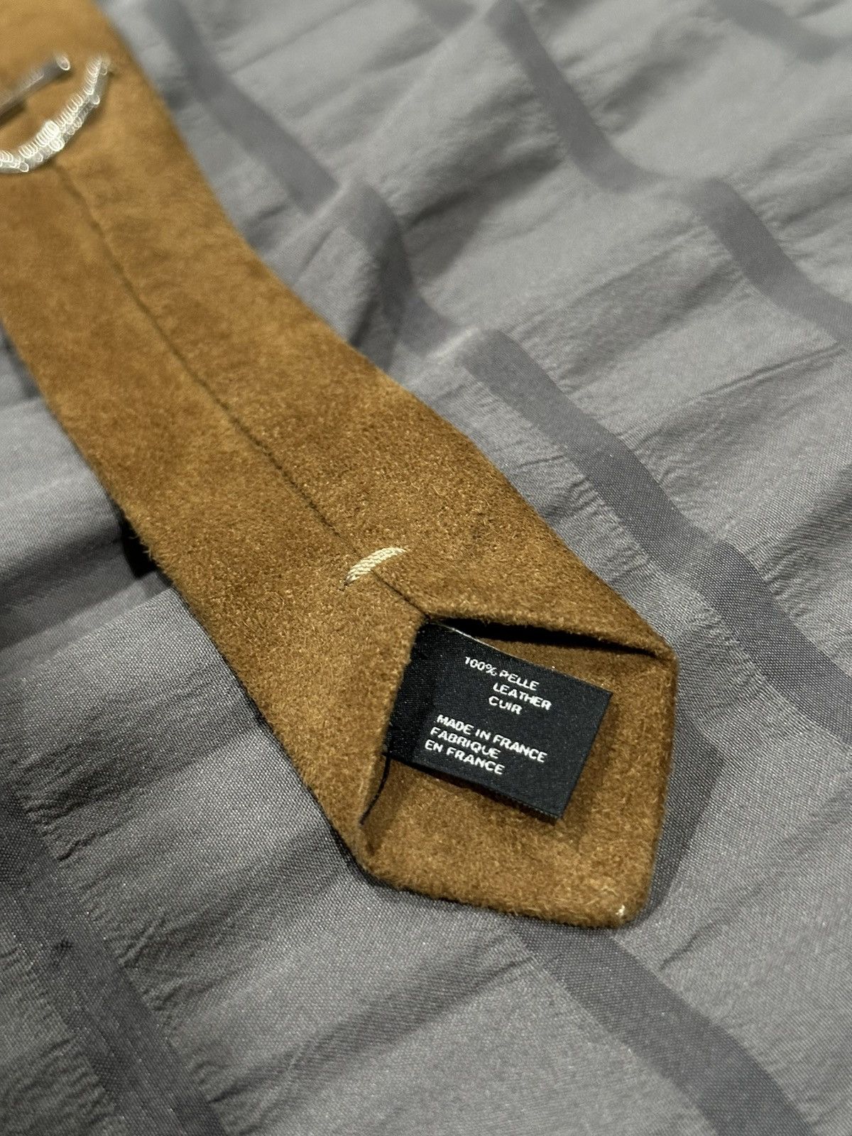 Saint Laurent Paris Nut Suede Tie Size ONE SIZE - 3 Thumbnail