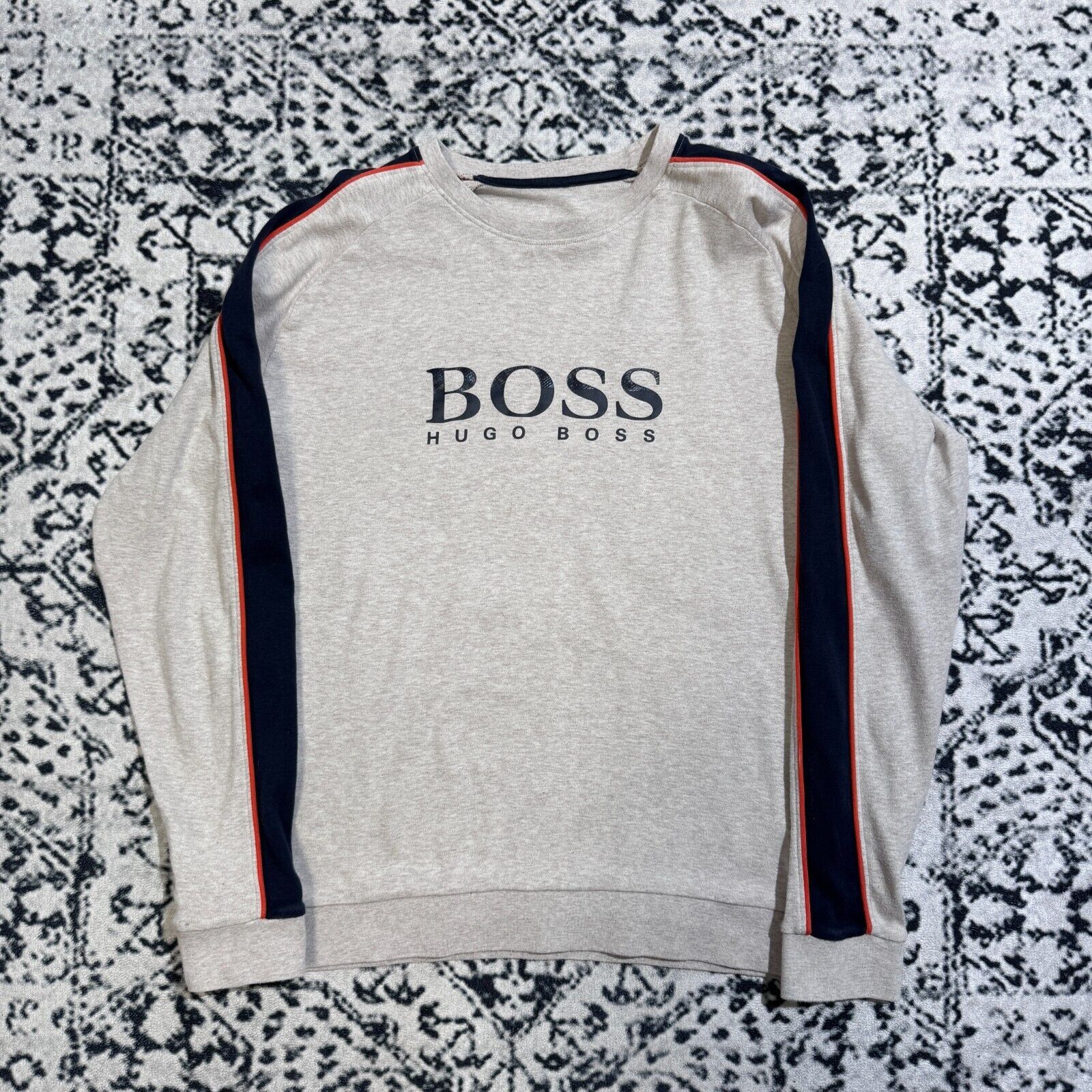 Hugo Boss × Vintage Vintage Hugo Boss Gray Cotton Crewneck Size S Y2K 90s Logo Size US S / EU 44-46 / 1 - 1 Thumbnail