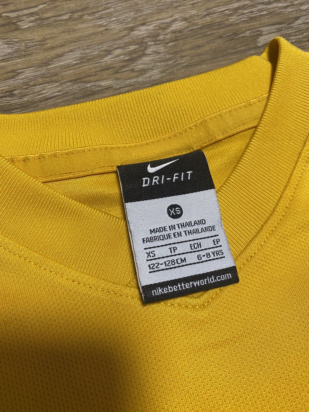 Nike × Vintage Vintage Nike 2015-16 Young Boys Home Shirt KidsXS Size US XS / EU 42 / 0 - 5 Thumbnail