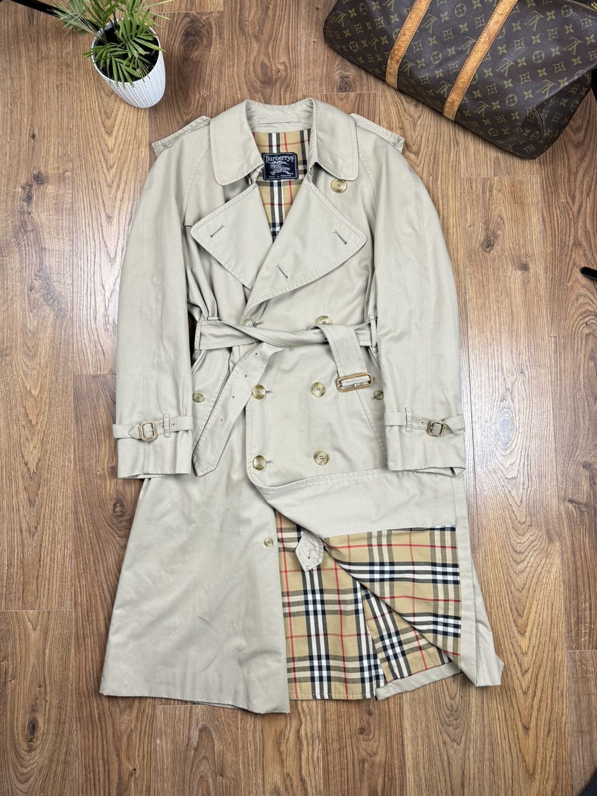 Burberry Vintage trench coat Burberry original luxury streetwear item Size M / US 6-8 / IT 42-44 - 1 Thumbnail