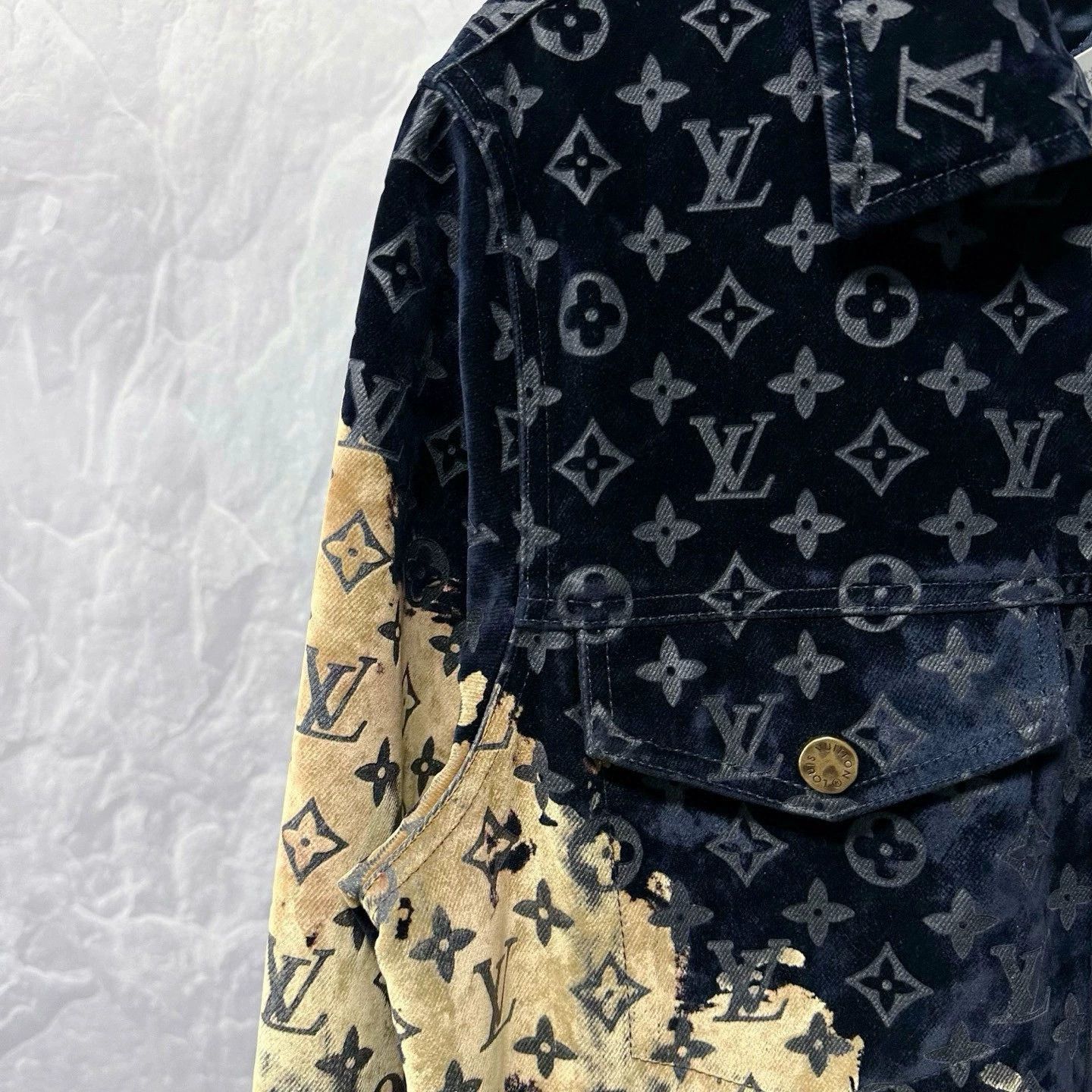 Louis Vuitton louis vuitton ss24 fire cloud denim jacket Size US L / EU 52-54 / 3 - 3 Thumbnail