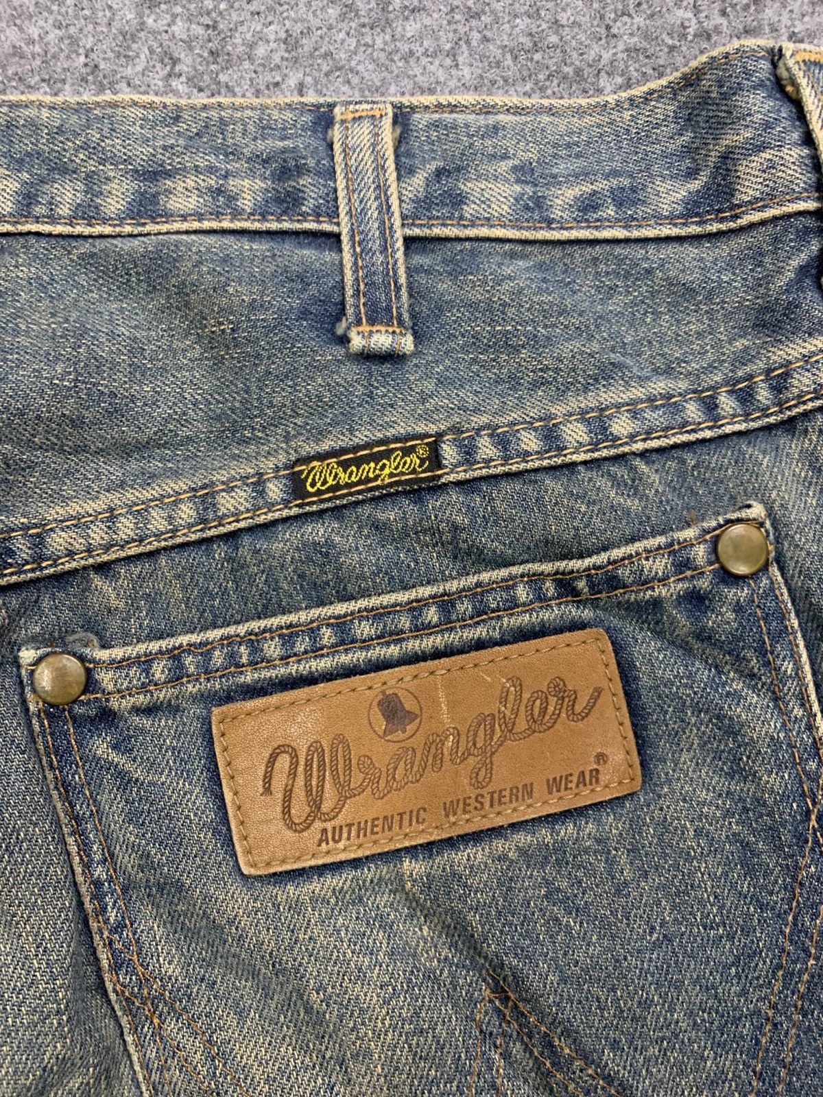 Wrangler VINTAGE WRANGLER SELVEDGE SHORT PANTS. Size US 31 - 3 Thumbnail
