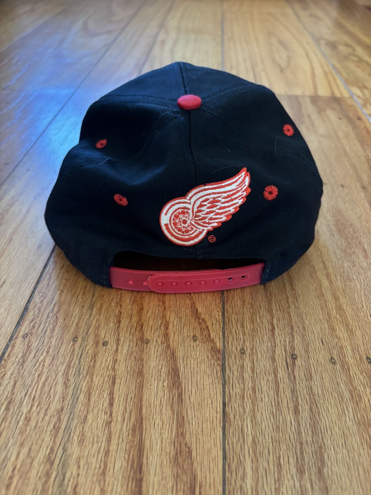 Logo 7 × NHL × Vintage Vintage NHL redwings logo 7 SnapBack Size ONE SIZE - 5 Thumbnail