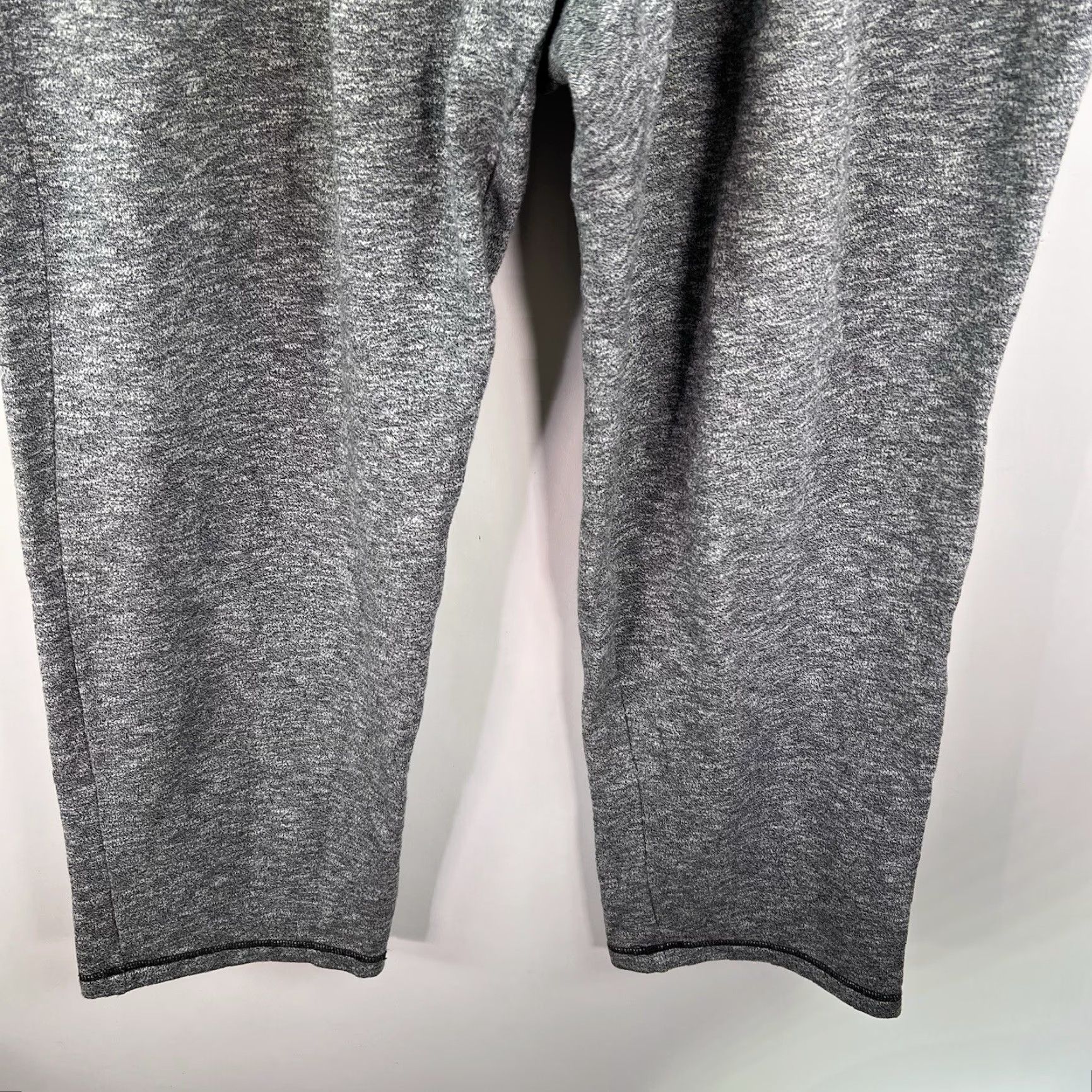 Armani Exchange ARMANI Exchange Pocketed Fleece Joggers Mens XL Gray Flecked Size US 36 / EU 52 - 4 Thumbnail