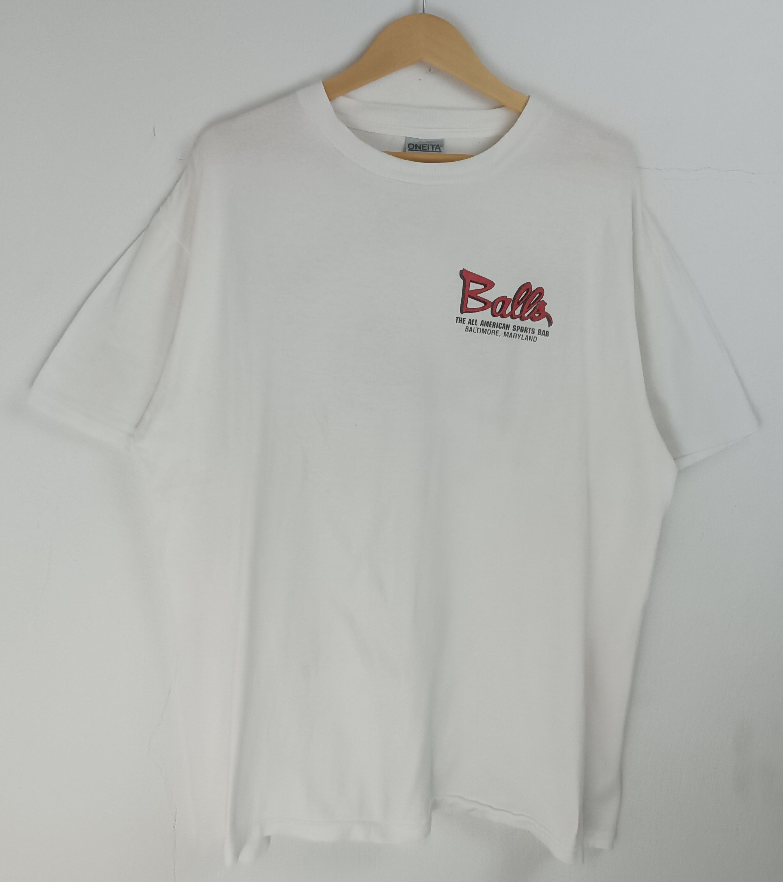 NFL VINTAGE 90'S BALLS AMERICAN SPORTS BAR TEE NBA NFL MLB FIFA Size US XL / EU 56 / 4 - 4 Thumbnail