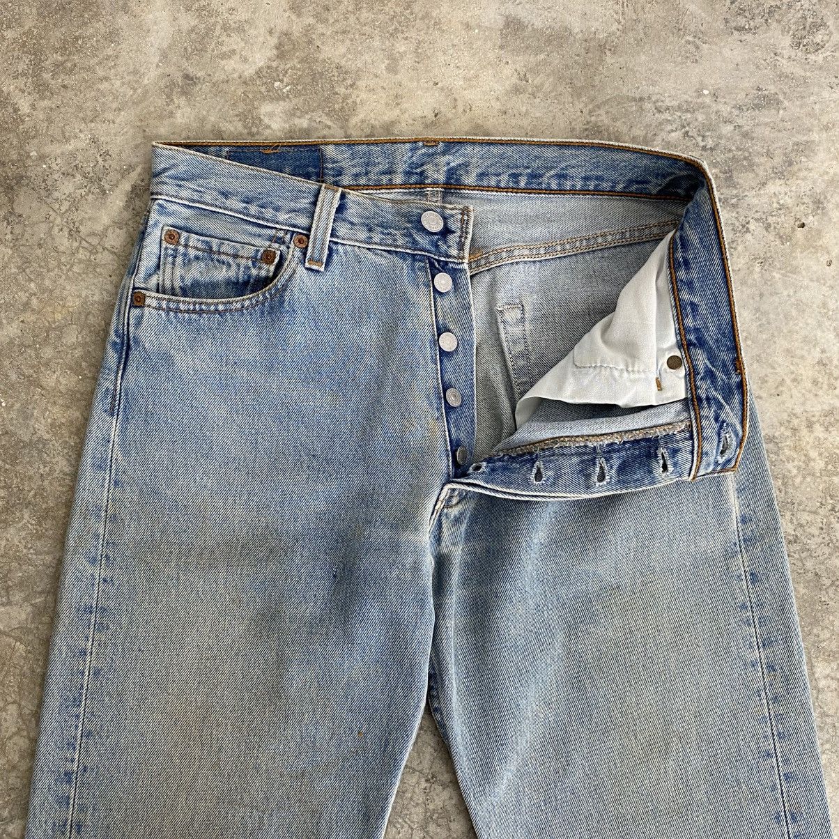 Levi's Vintage 90’s Levis 501 Faded Stonewashed Blue Denim Jeans Size US 30 / EU 46 - 5 Thumbnail
