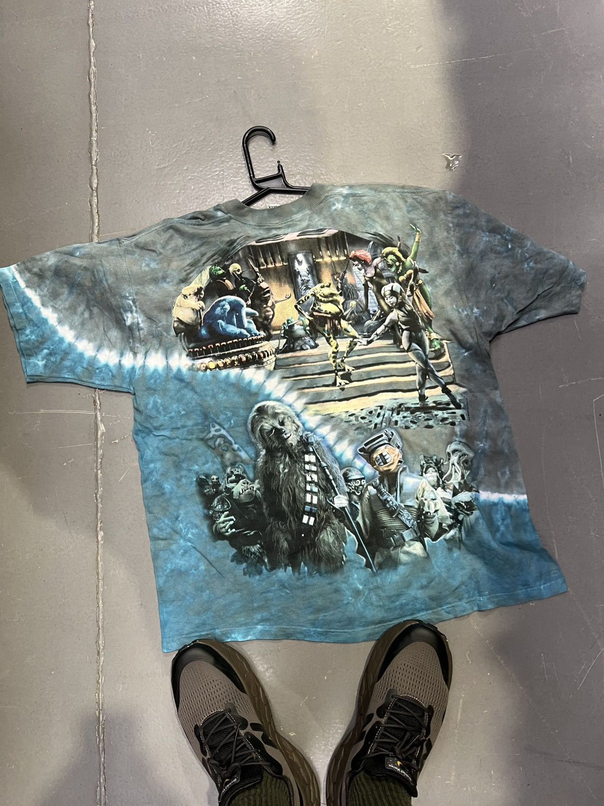 Liquid Blue × Star Wars × Vintage Vintage Liquid Blue Star Wars Jabba’s Palace XL BNWOT Size US XL / EU 56 / 4 - 2 Thumbnail