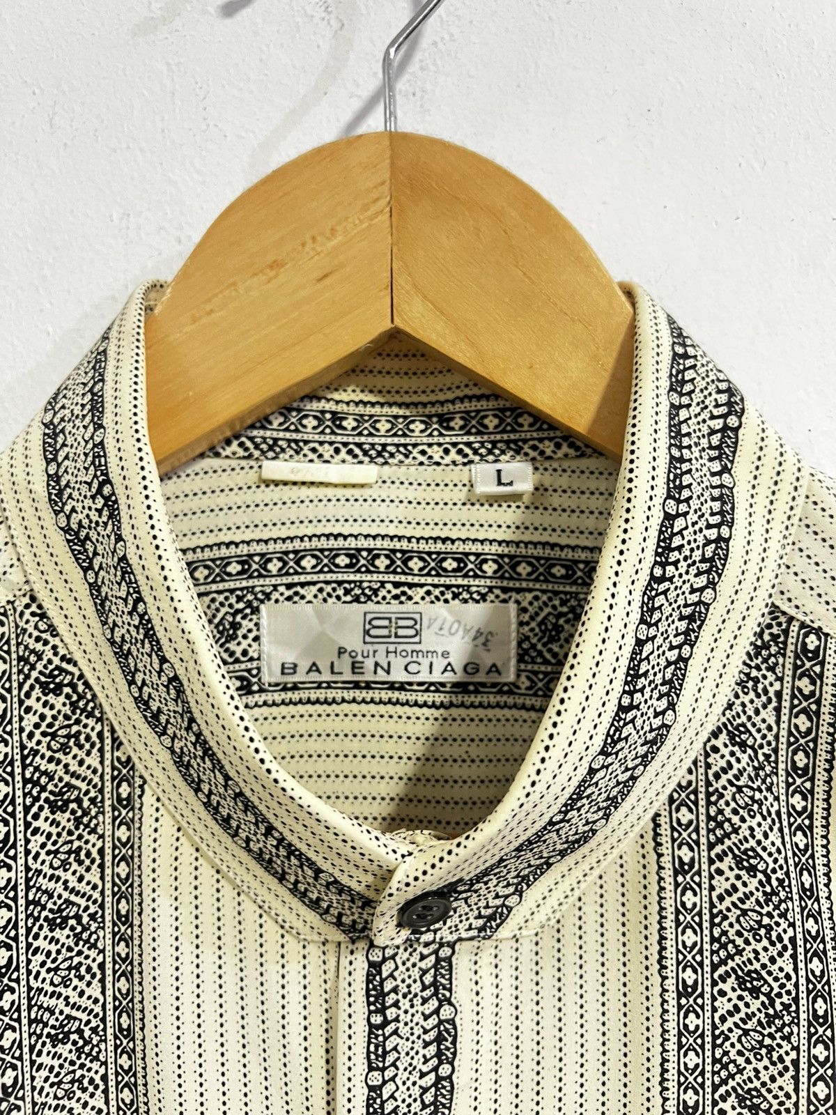 Balenciaga Balenciaga Poly Silk Button Down Casual Shirt Size US L / EU 52-54 / 3 - 6 Thumbnail