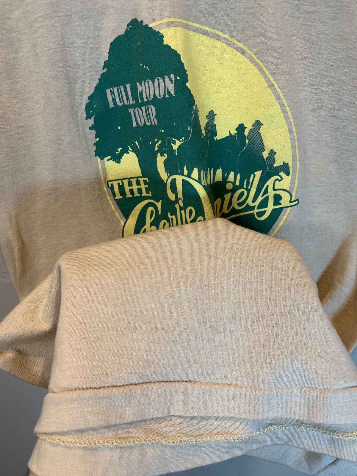 Band Tees × Vintage RARE* Vintage 1980 Charlie Daniels Band Full Moon Tour Shirt Size US L / EU 52-54 / 3 - 3 Thumbnail