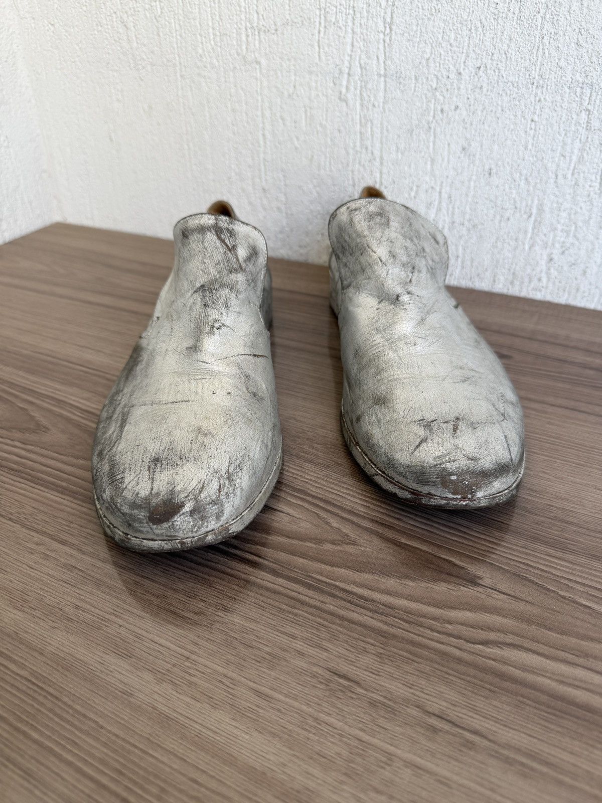 Maison Margiela Extremely rare🔥❗️Distressed painted loafers Size US 9 / EU 42 - 12 Thumbnail