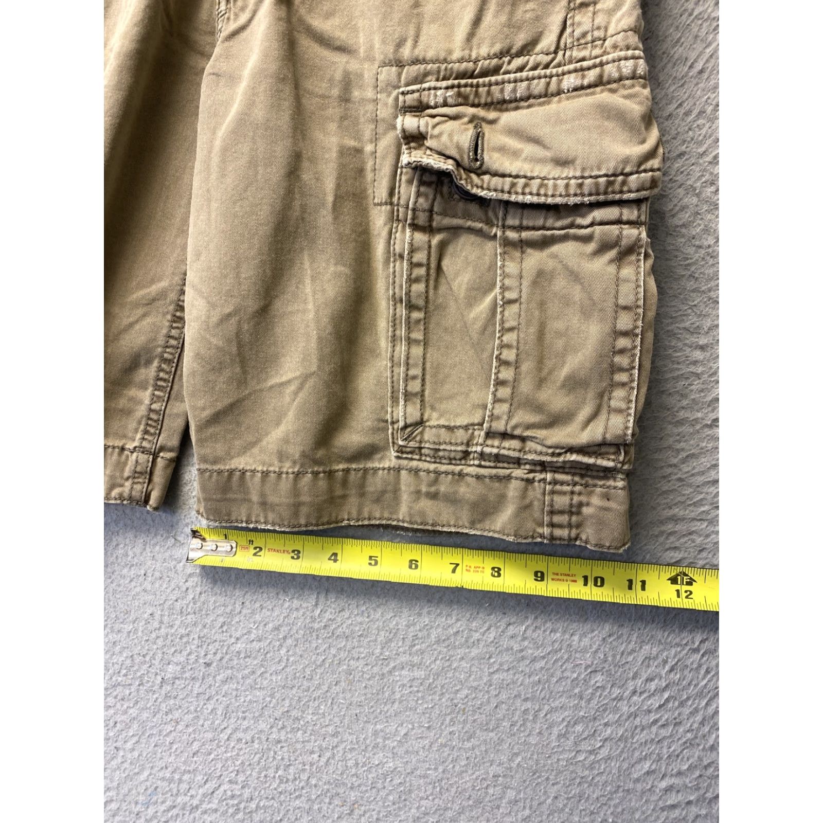 Vintage American Eagle Outdoor Cargo Shorts Mens 28/29 Light Olive Green Regular Fit Casual Travel Size US 28 / EU 44 - 7 Thumbnail